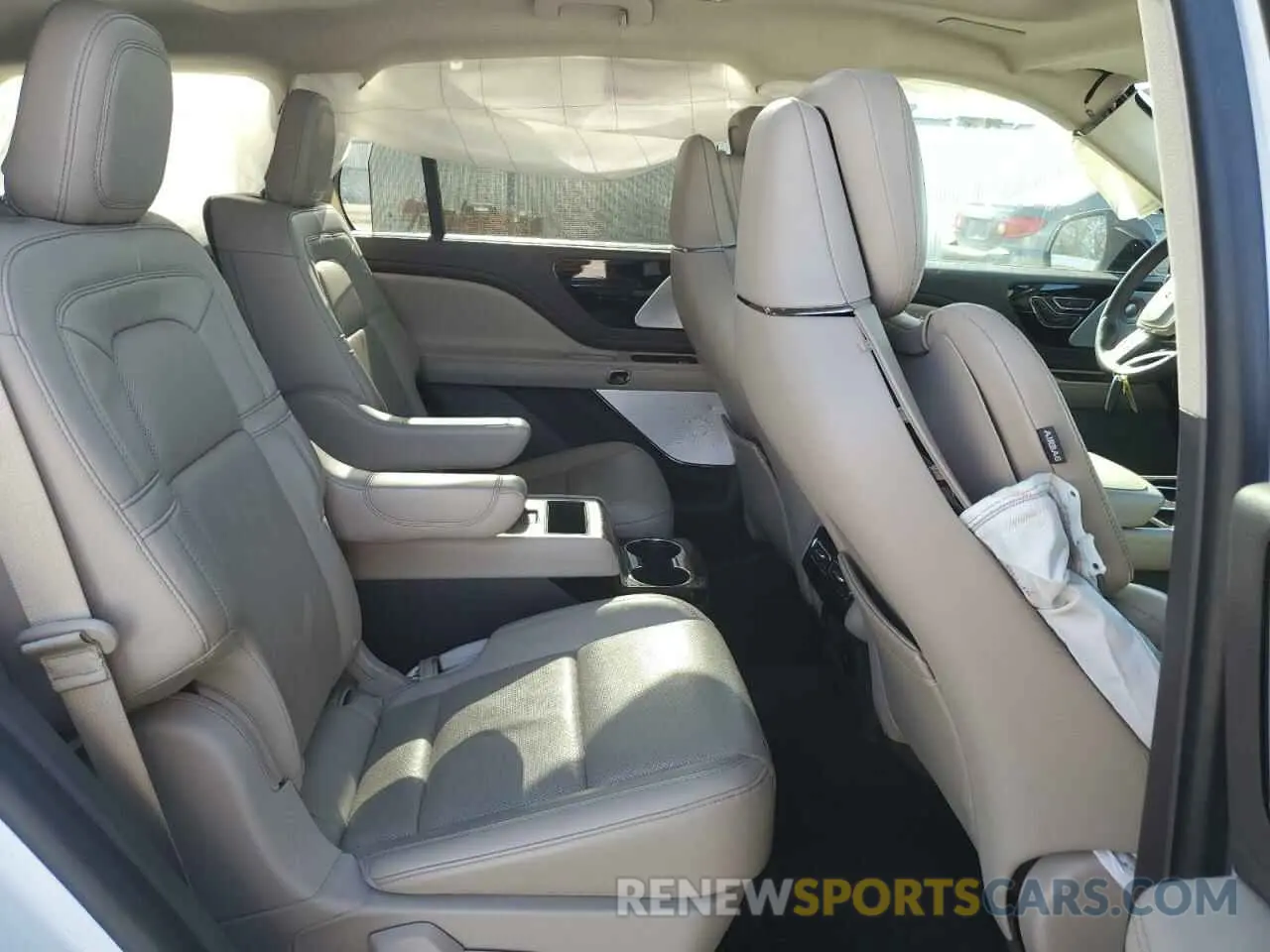 11 Photograph of a damaged car 5LM5J7WCXMGL07498 LINCOLN AVIATOR 2021