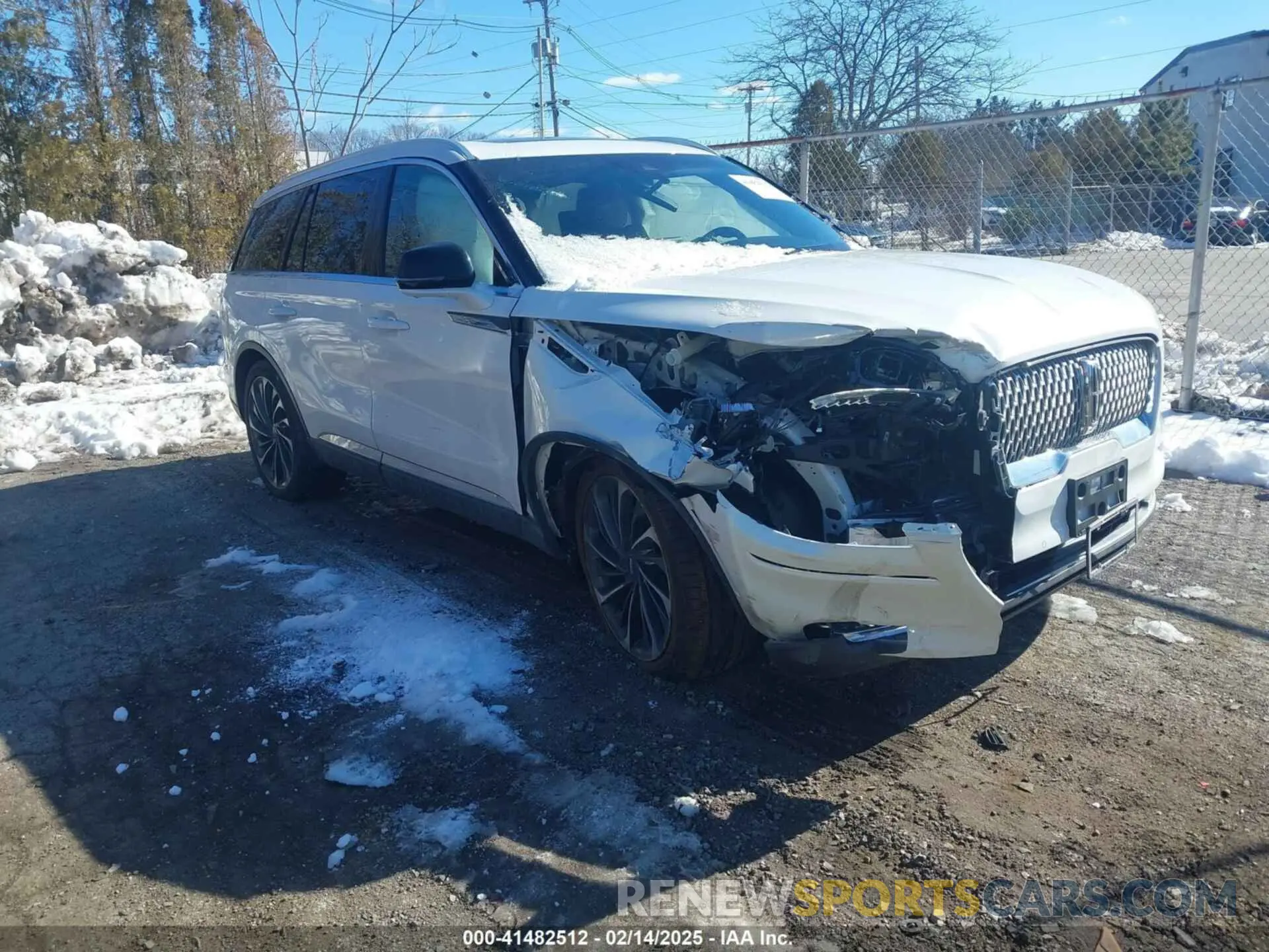 1 Фотография поврежденного автомобиля 5LM5J7XC3MGL08085 LINCOLN AVIATOR 2021