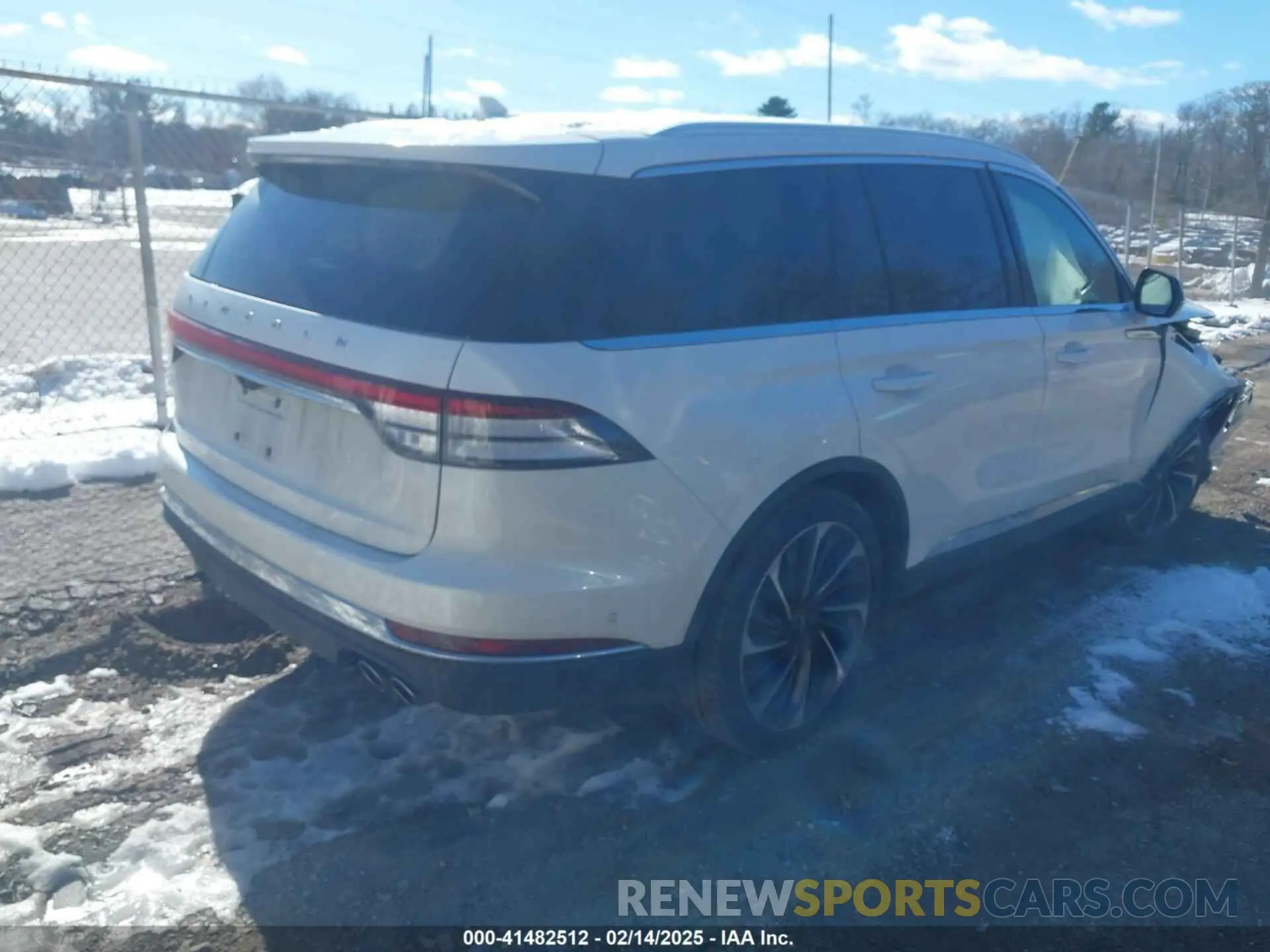 4 Фотография поврежденного автомобиля 5LM5J7XC3MGL08085 LINCOLN AVIATOR 2021