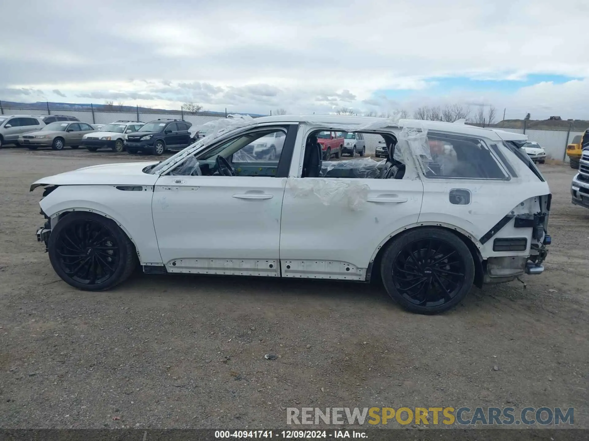 15 Photograph of a damaged car 5LM5J7XC4MGL08385 LINCOLN AVIATOR 2021