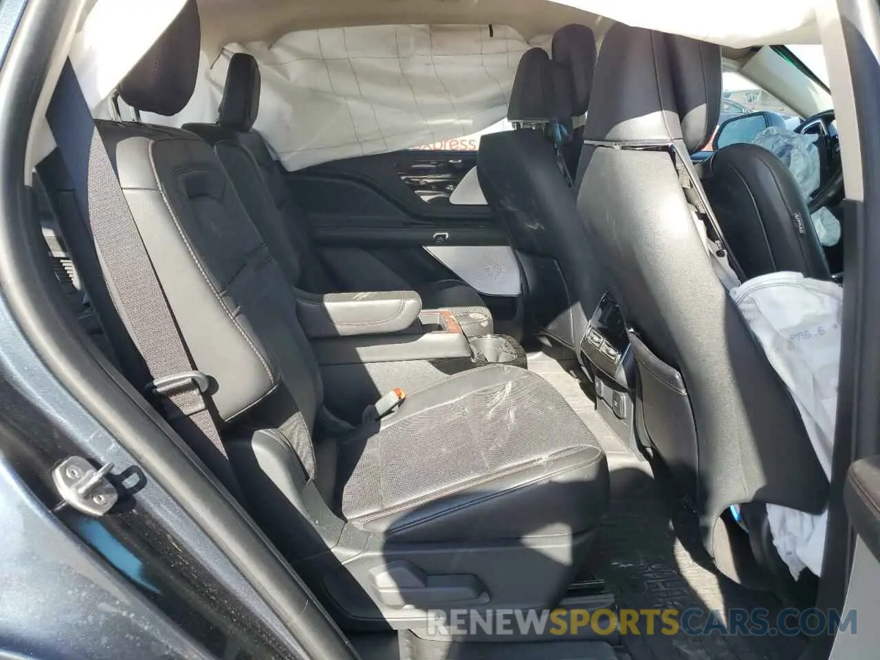 10 Photograph of a damaged car 5LM5J7XC7MGL03813 LINCOLN AVIATOR 2021