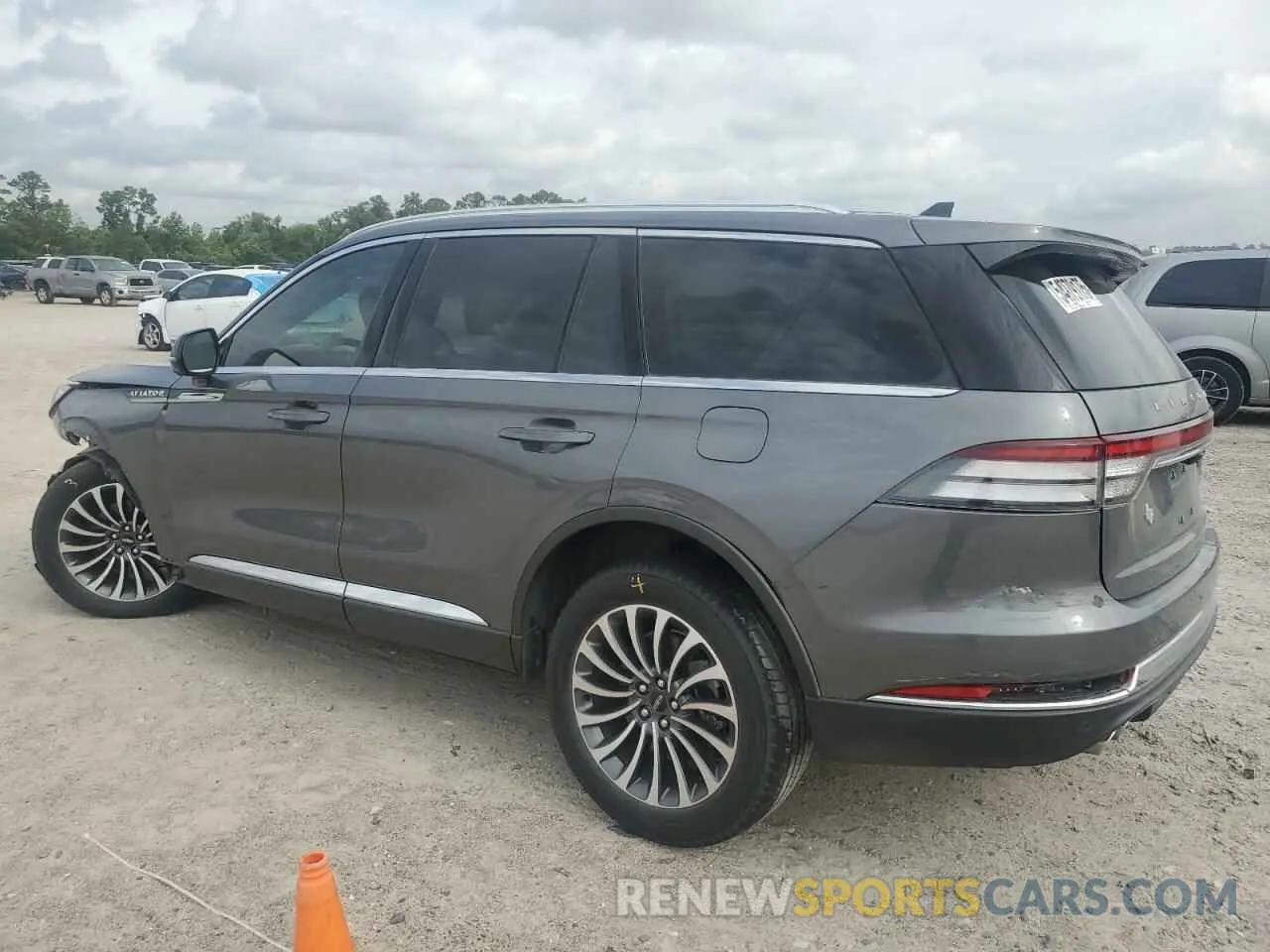 2 Photograph of a damaged car 5LM5J7XC7MGL13001 LINCOLN AVIATOR 2021
