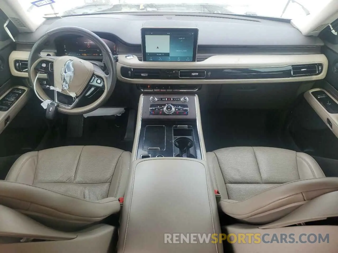 8 Photograph of a damaged car 5LM5J7XC7MGL13001 LINCOLN AVIATOR 2021