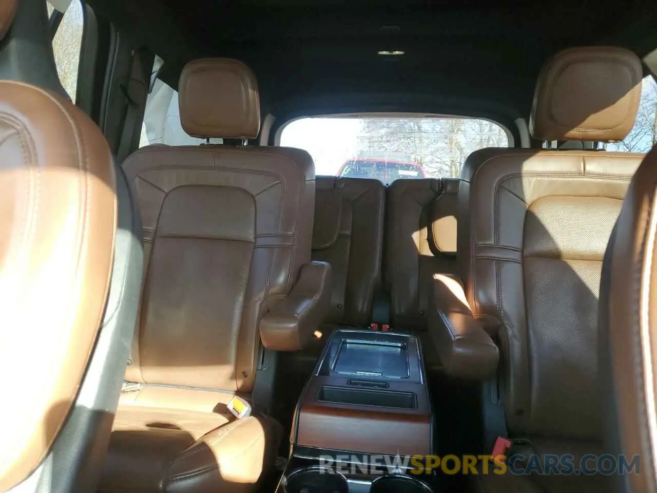 10 Photograph of a damaged car 5LM5J7XC8MGL05862 LINCOLN AVIATOR 2021