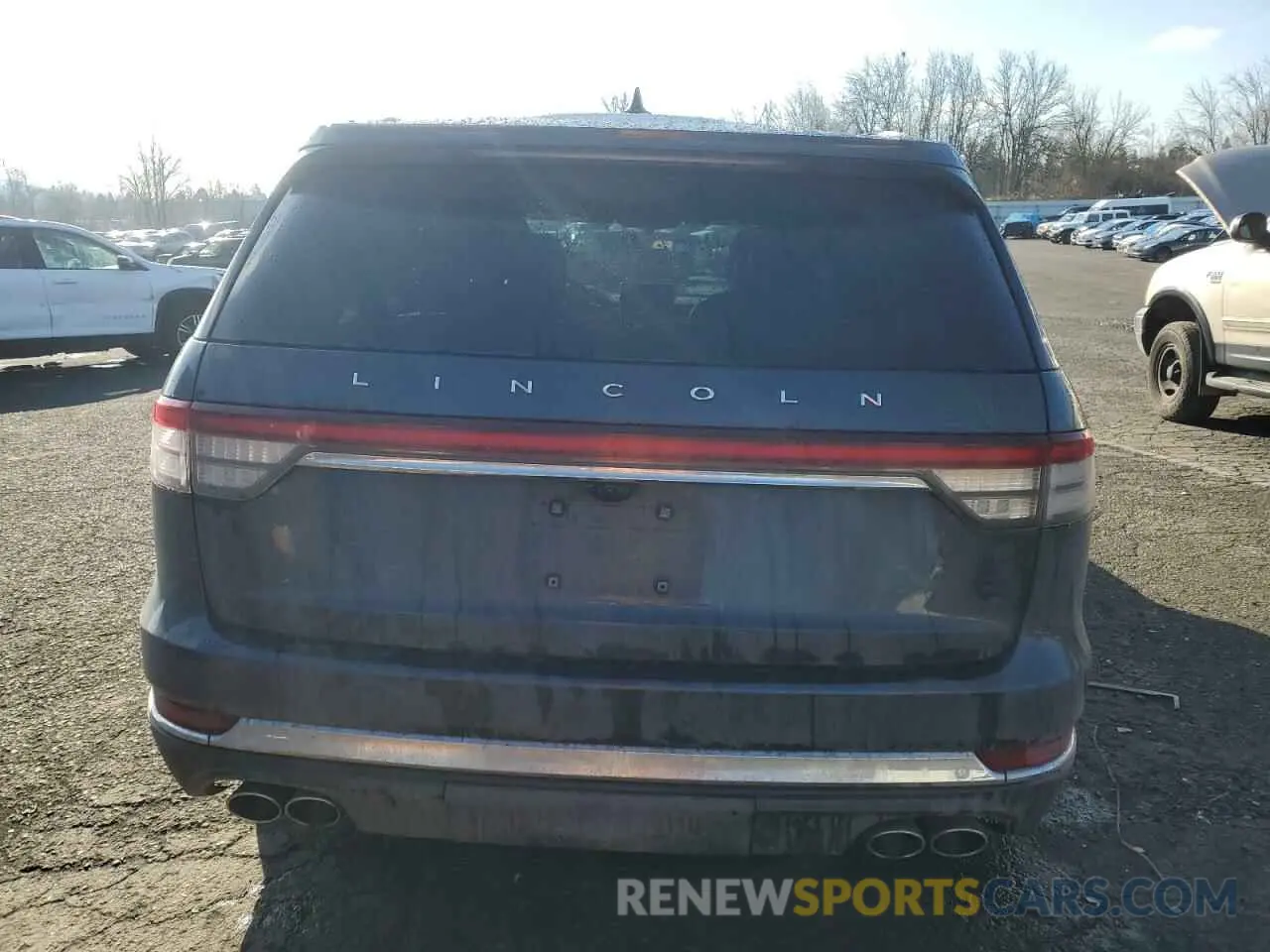 6 Photograph of a damaged car 5LM5J7XC8MGL05862 LINCOLN AVIATOR 2021