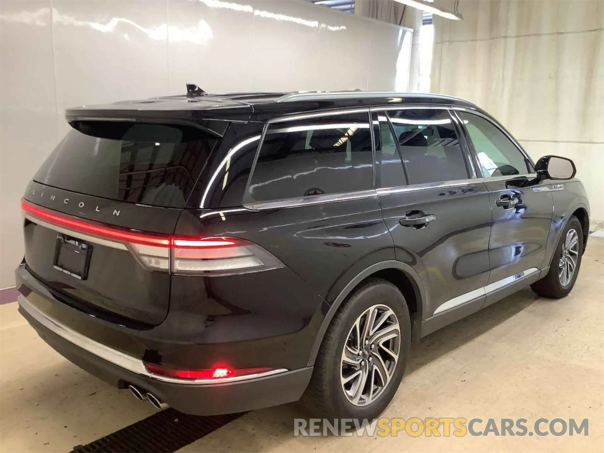 24 Фотография поврежденного автомобиля 5LM5J6WC9NGL01834 LINCOLN AVIATOR 2022