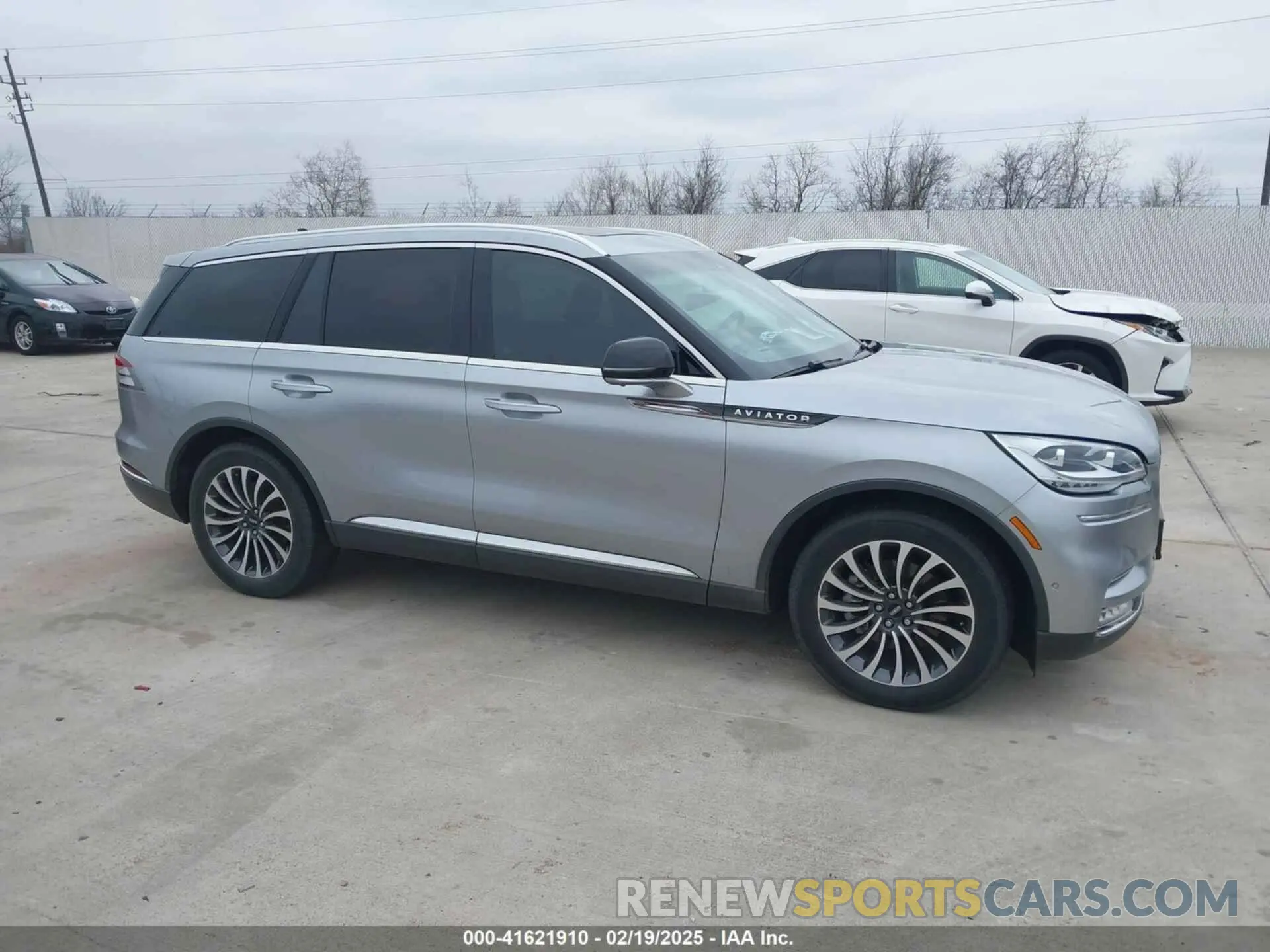 13 Фотография поврежденного автомобиля 5LM5J7WC3NGL22118 LINCOLN AVIATOR 2022