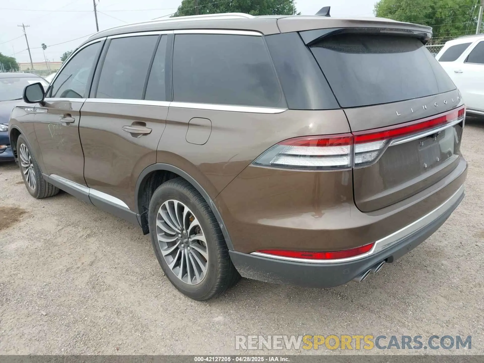 3 Photograph of a damaged car 5LM5J7WC7NGL17505 LINCOLN AVIATOR 2022