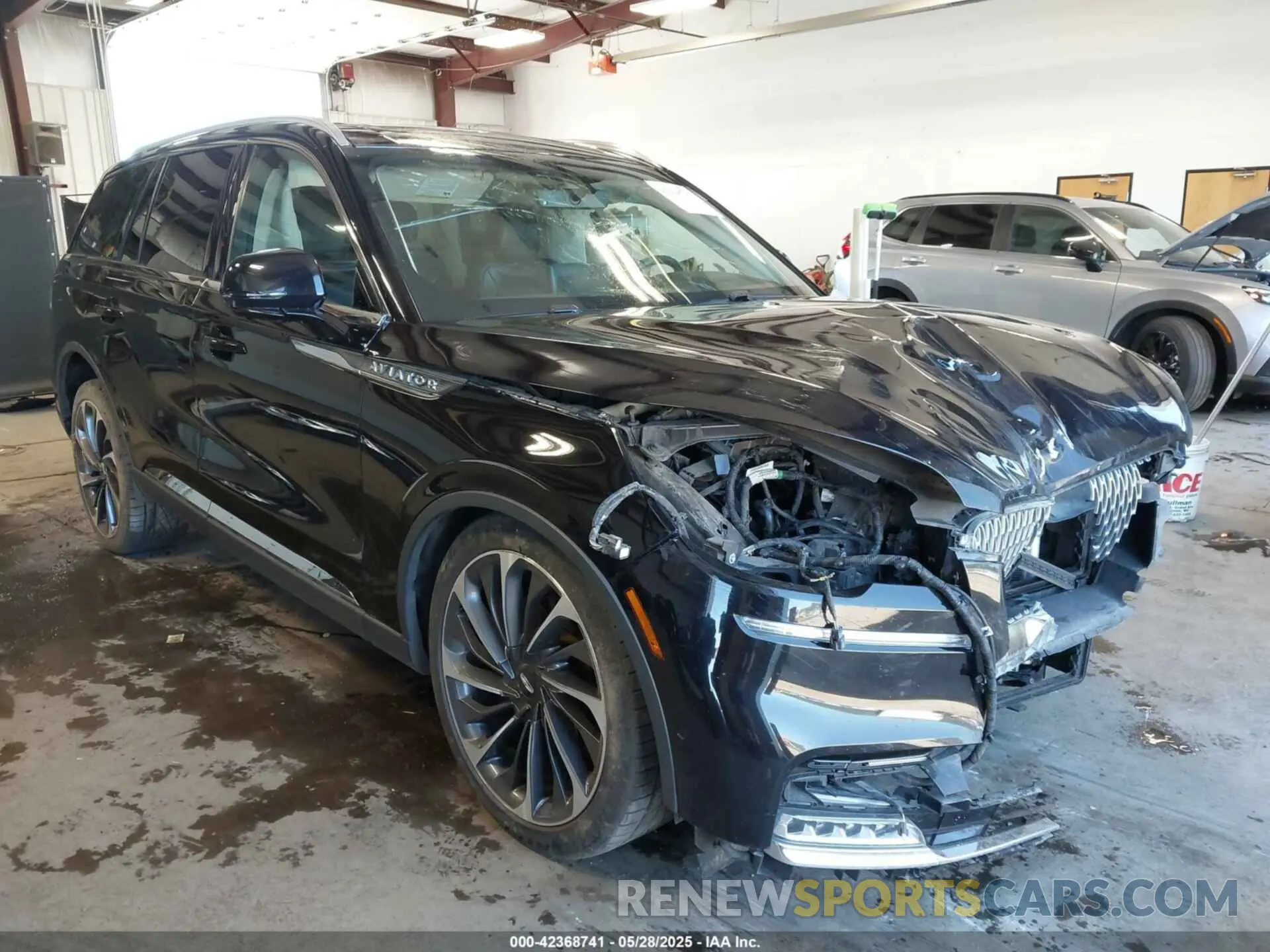1 Фотография поврежденного автомобиля 5LM5J7XC0NGL13181 LINCOLN AVIATOR 2022