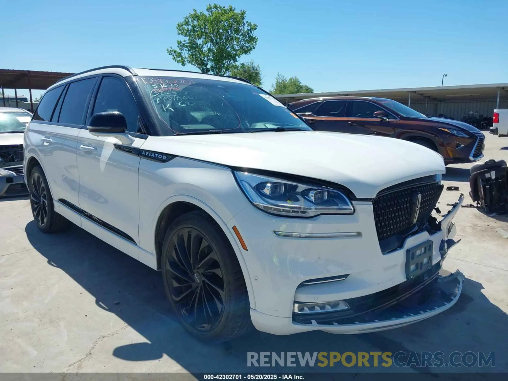 1 Photograph of a damaged car 5LM5J7XC1NGL12458 LINCOLN AVIATOR 2022