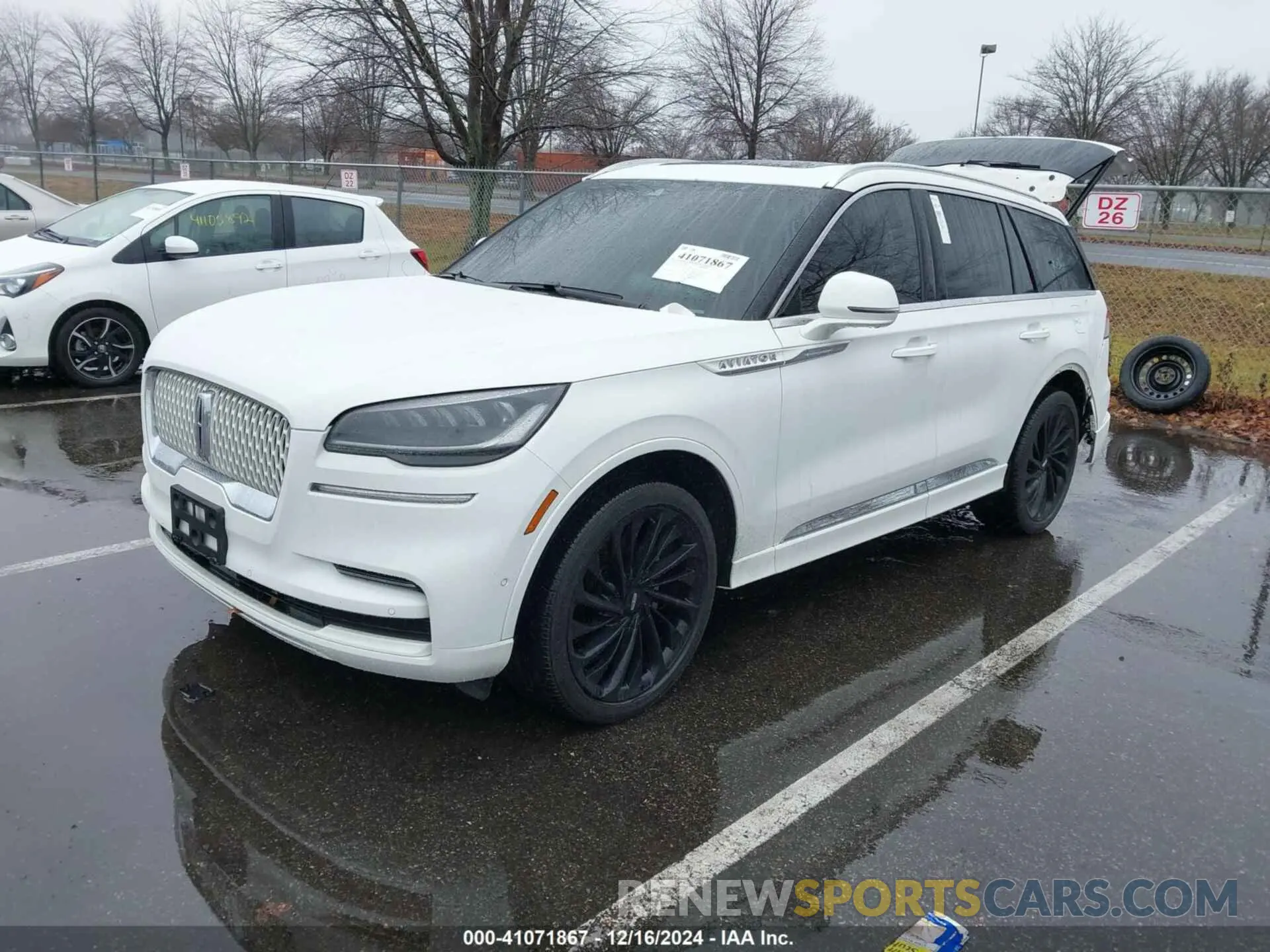 2 Photograph of a damaged car 5LM5J7XC4NGL07223 LINCOLN AVIATOR 2022