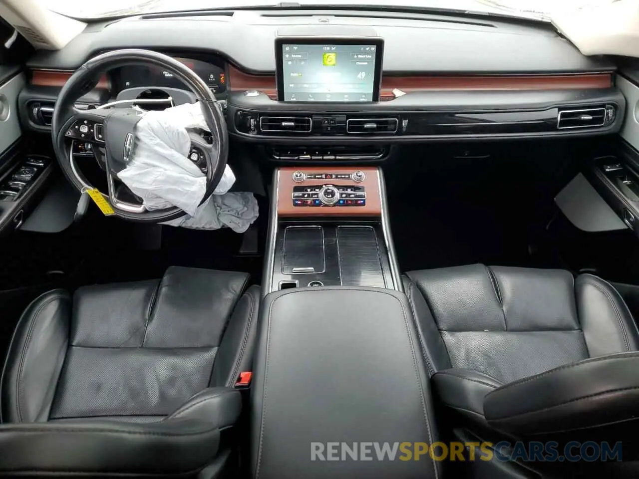 8 Photograph of a damaged car 5LM5J7XC6NGL06025 LINCOLN AVIATOR 2022