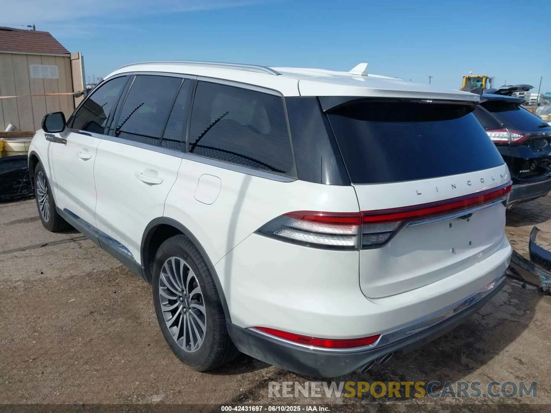 3 Фотография поврежденного автомобиля 5LM5J7WC1PGL06759 LINCOLN AVIATOR 2023