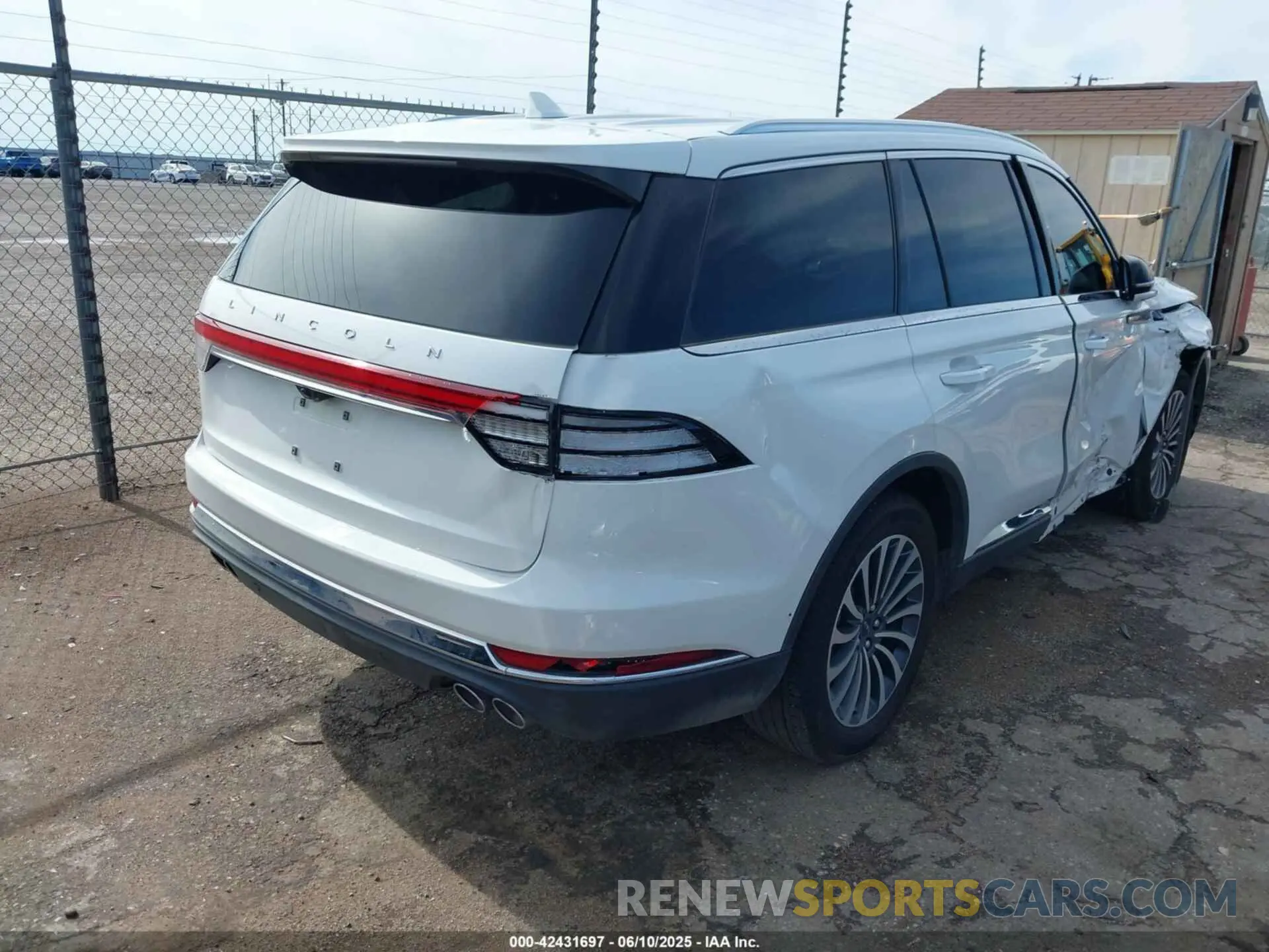 4 Фотография поврежденного автомобиля 5LM5J7WC1PGL06759 LINCOLN AVIATOR 2023