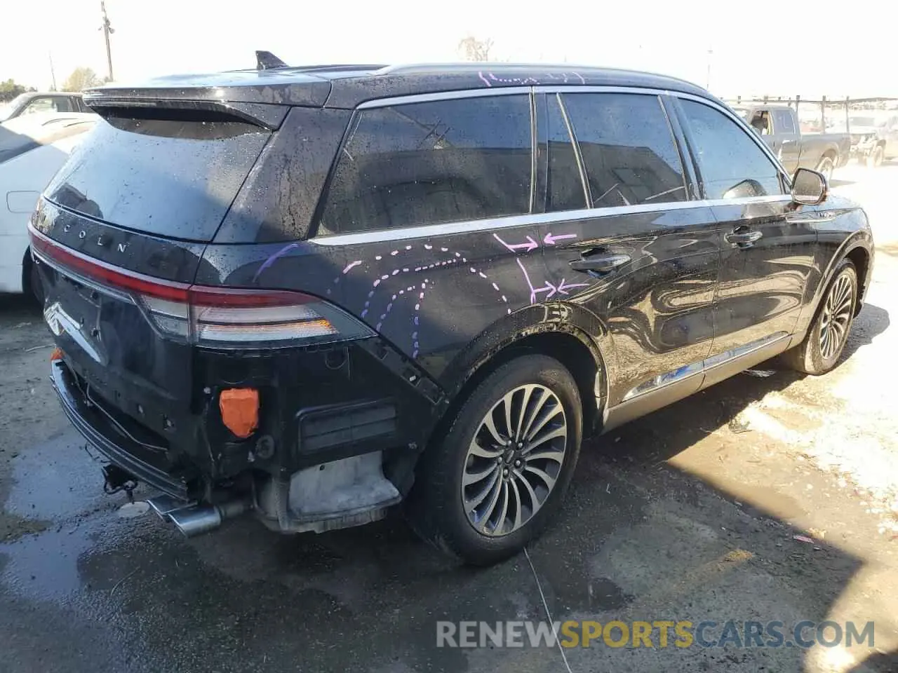 3 Photograph of a damaged car 5LM5J7WC8PGL06144 LINCOLN AVIATOR 2023