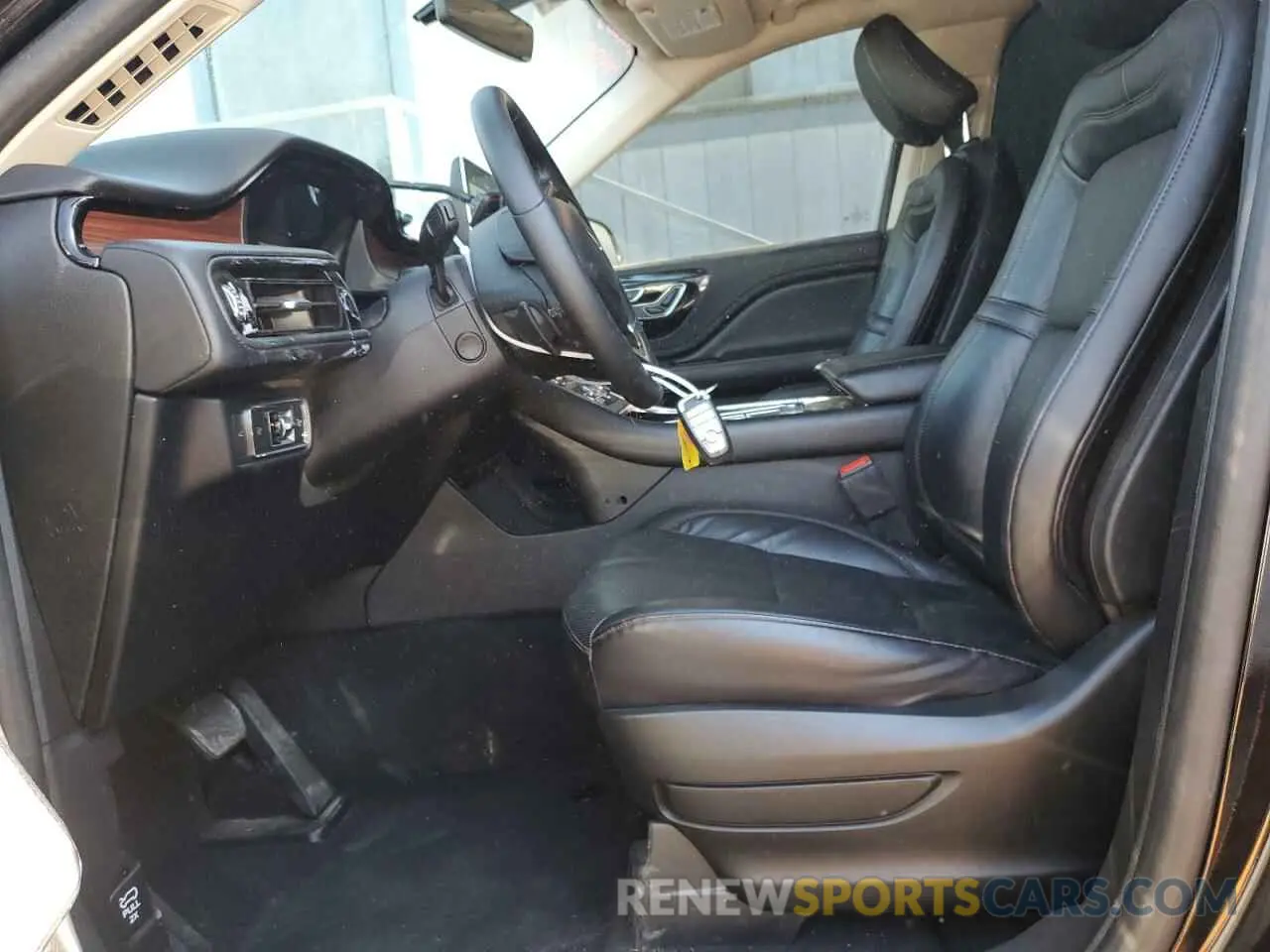 7 Photograph of a damaged car 5LM5J7WC8PGL06144 LINCOLN AVIATOR 2023