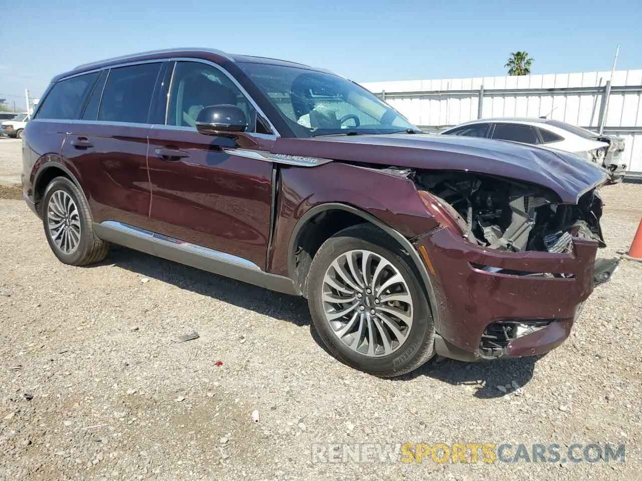 4 Фотография поврежденного автомобиля 5LM5J7WCXPGL27075 LINCOLN AVIATOR 2023