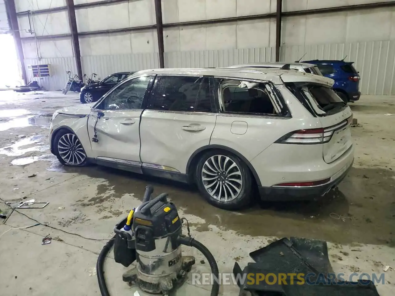 2 Фотография поврежденного автомобиля 5LM5J7XC5PGL11848 LINCOLN AVIATOR 2023