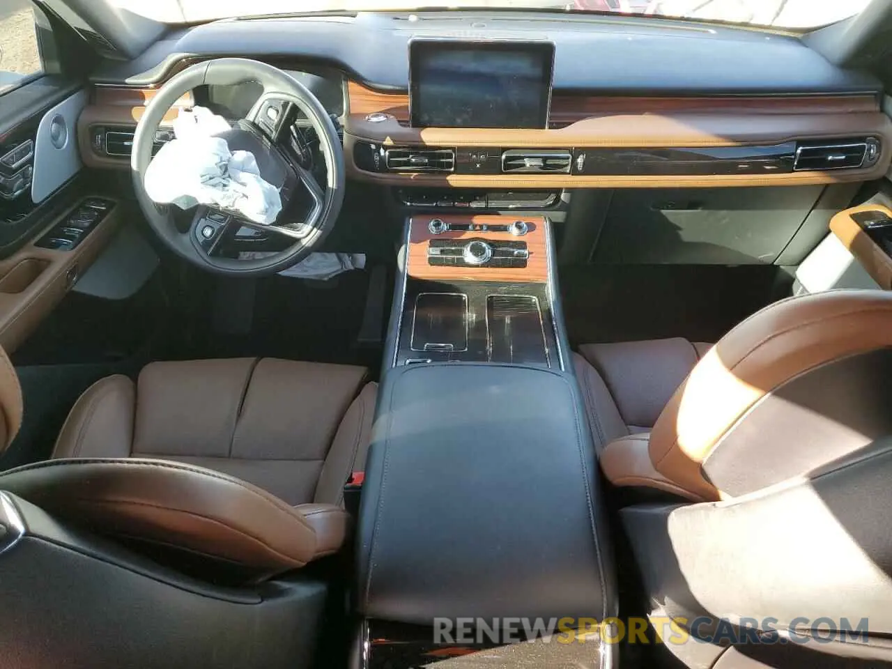 8 Фотография поврежденного автомобиля 5LM5J7XCXPGL29049 LINCOLN AVIATOR 2023