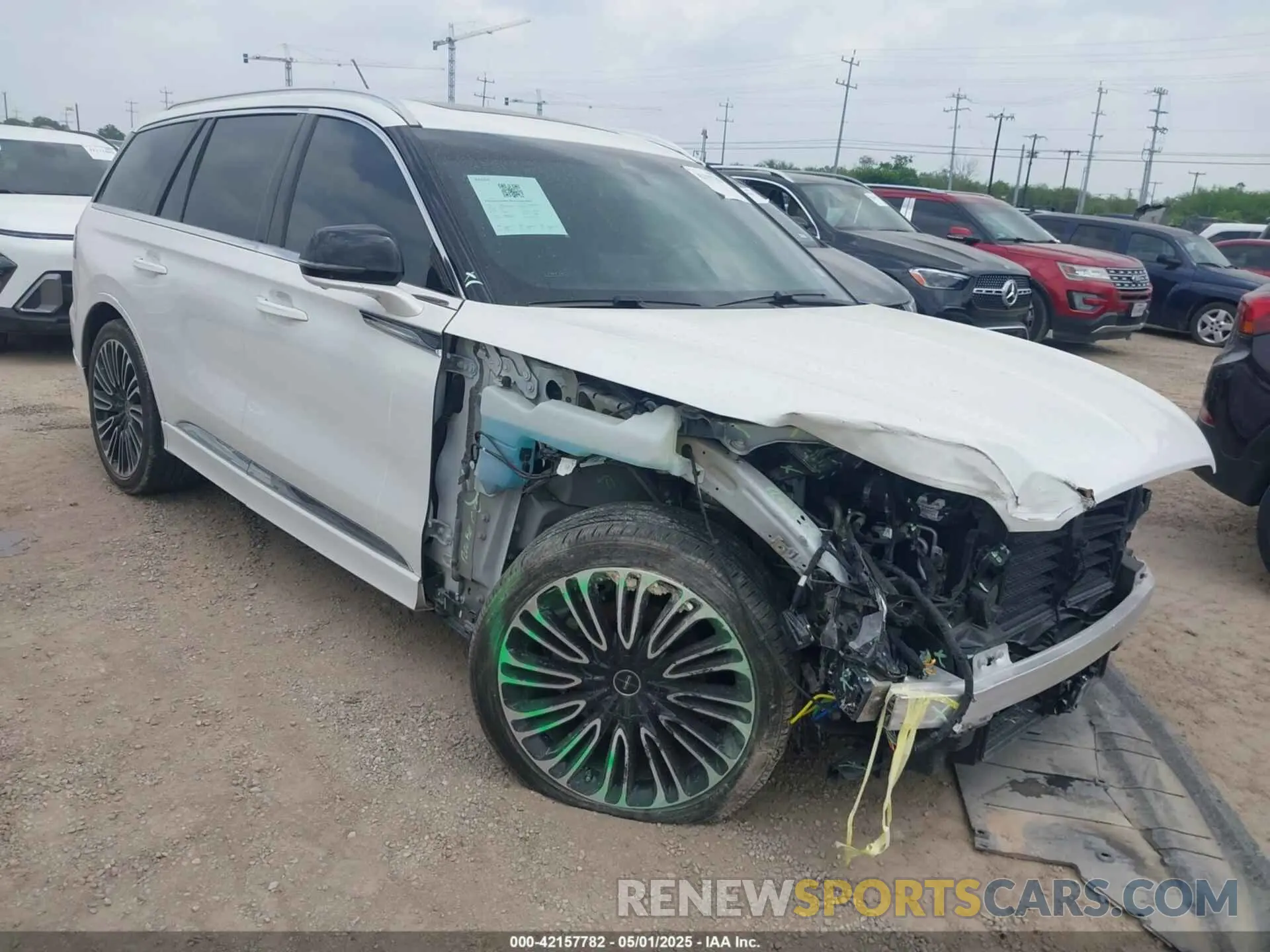 1 Photograph of a damaged car 5LM5J9XC6PGL07660 LINCOLN AVIATOR 2023