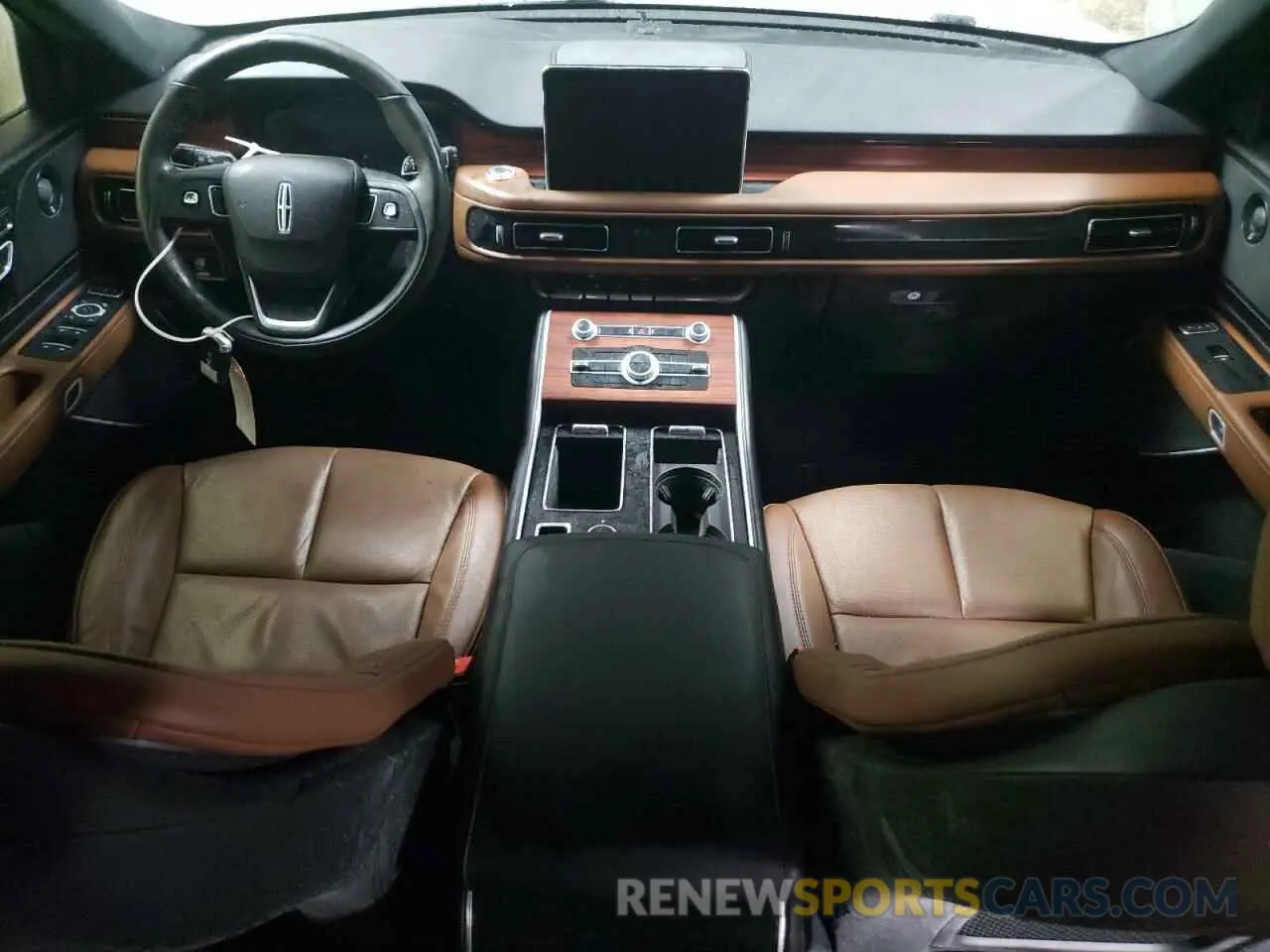 8 Photograph of a damaged car 5LM5J7XC1RGL09212 LINCOLN AVIATOR 2024