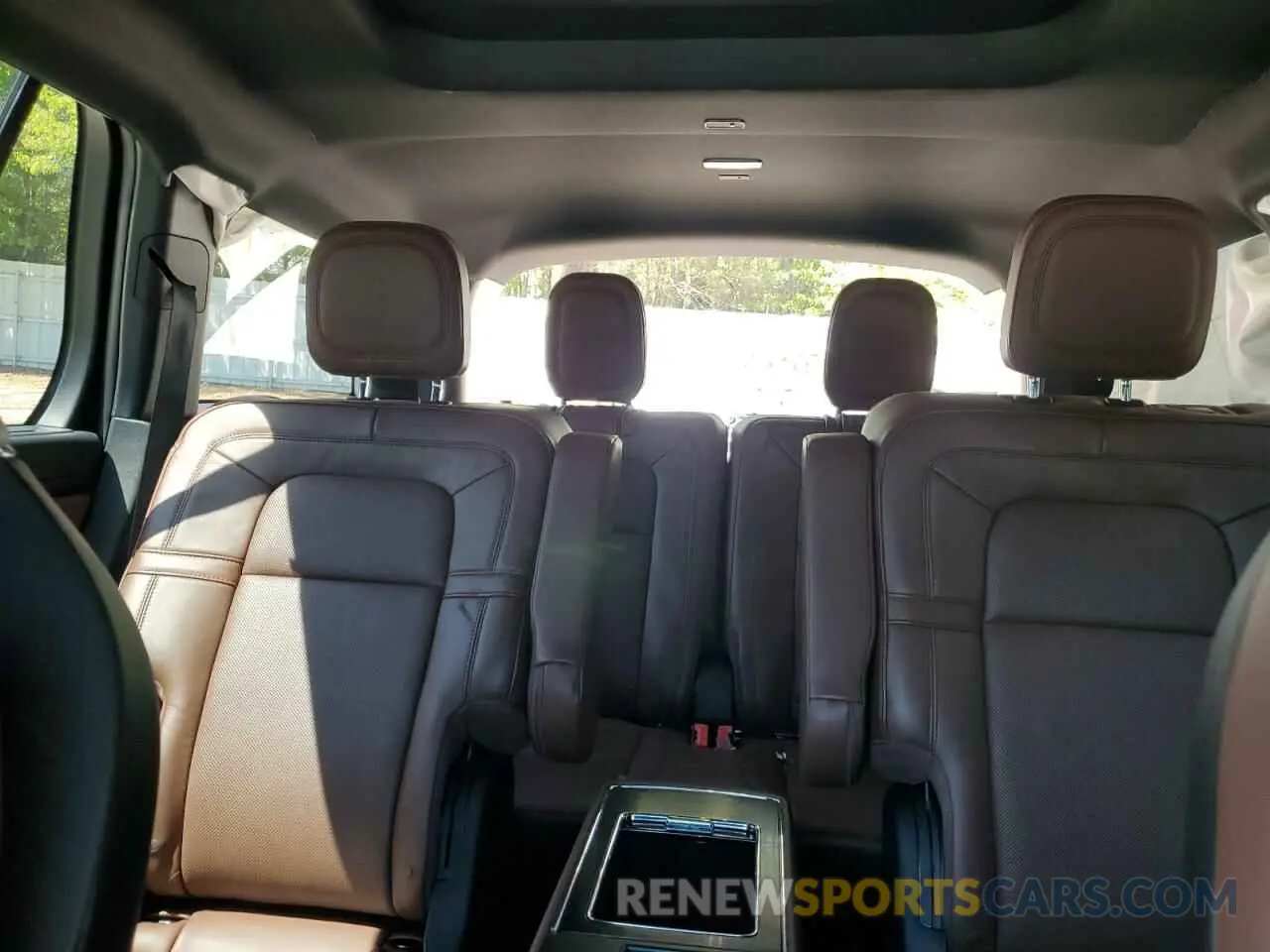 10 Photograph of a damaged car 5LM5J7XC0SGL08784 LINCOLN AVIATOR 2025