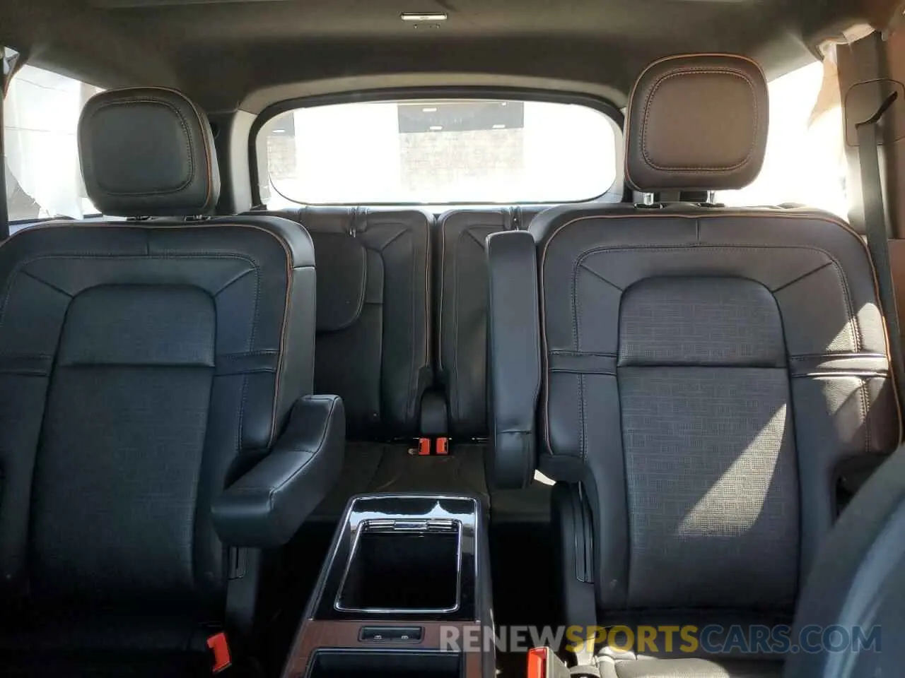 10 Фотография поврежденного автомобиля 5LM5J9XC0SGL14886 LINCOLN AVIATOR 2025