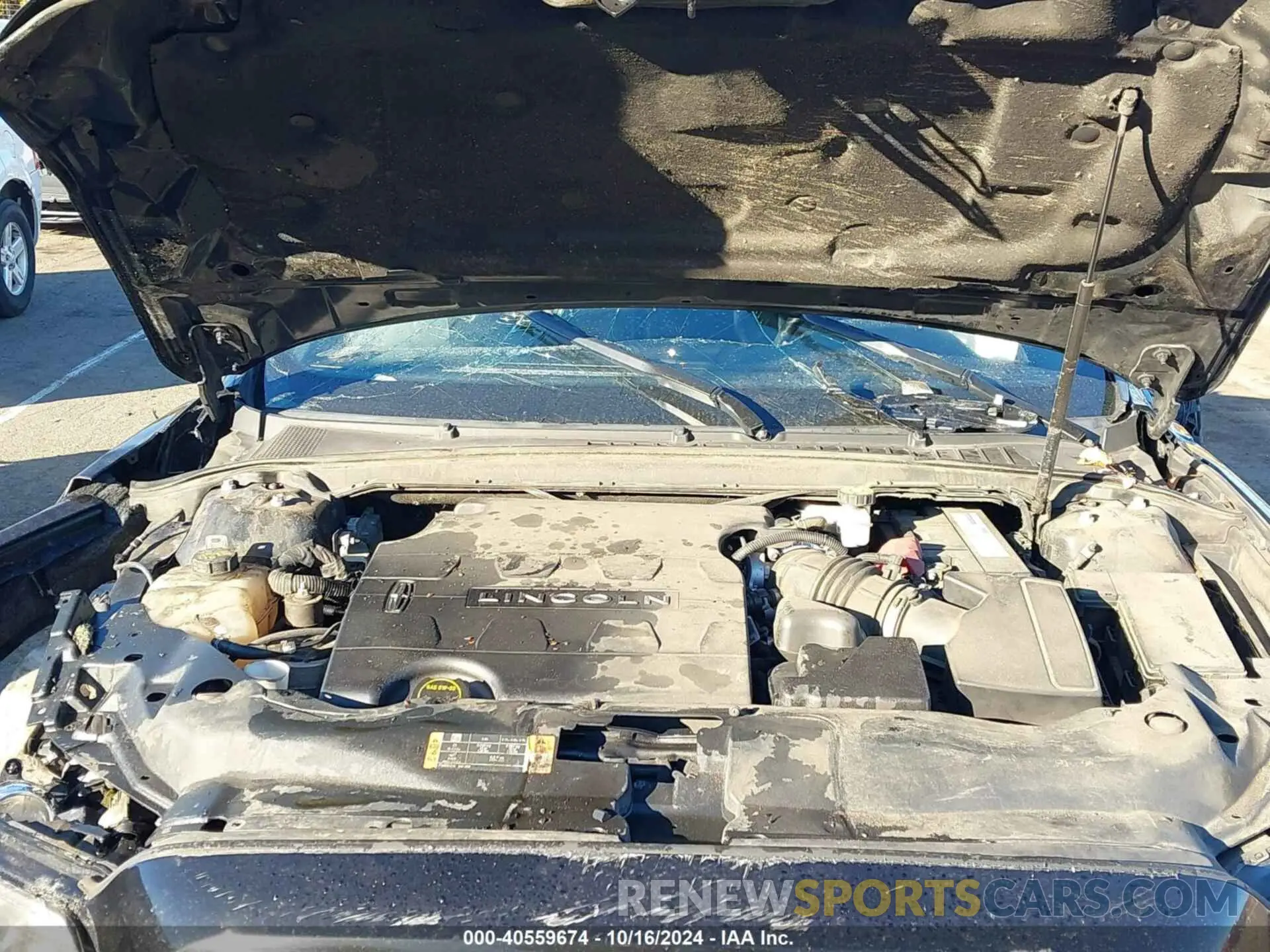 10 Photograph of a damaged car 1LN6L9HK1K5602662 LINCOLN CONTINENTAL 2019
