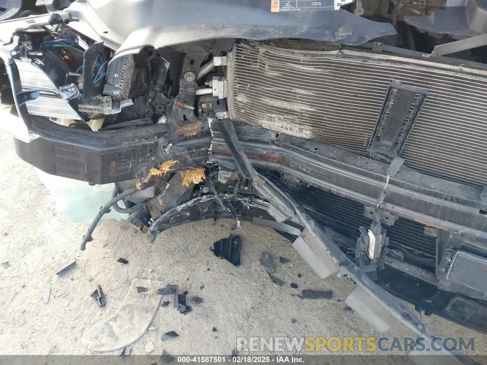 6 Photograph of a damaged car 1LN6L9HK8K5600651 LINCOLN CONTINENTAL 2019