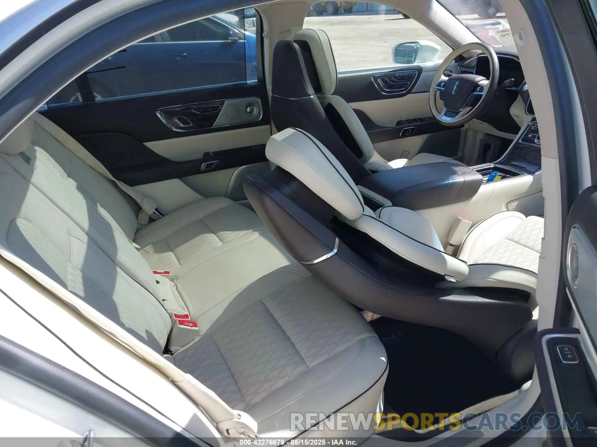 8 Фотография поврежденного автомобиля 1LN6L9BC7L5601857 LINCOLN CONTINENTAL 2020
