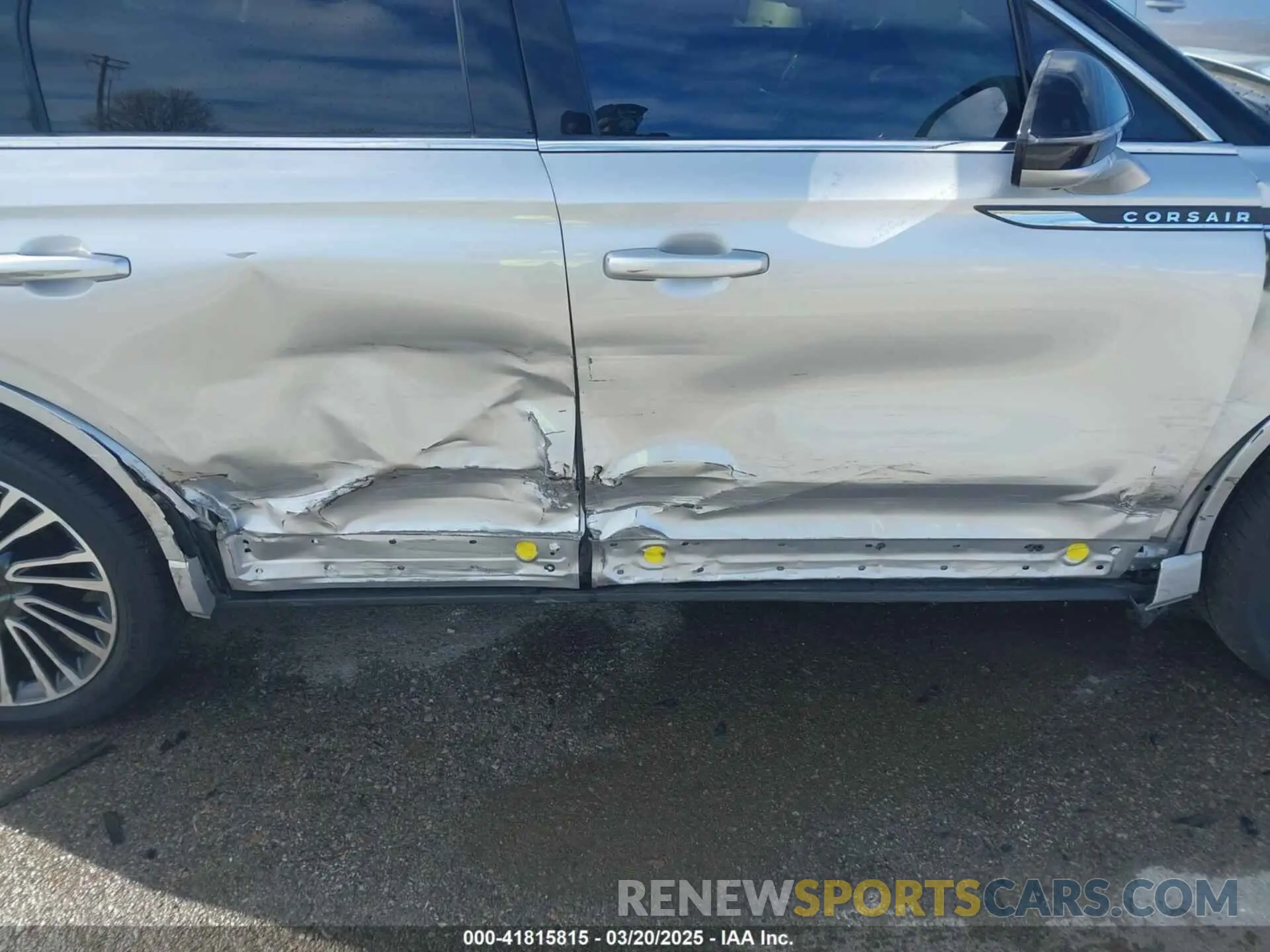6 Photograph of a damaged car 5LMCJ2C99LUL23601 LINCOLN CORSAIR 2020