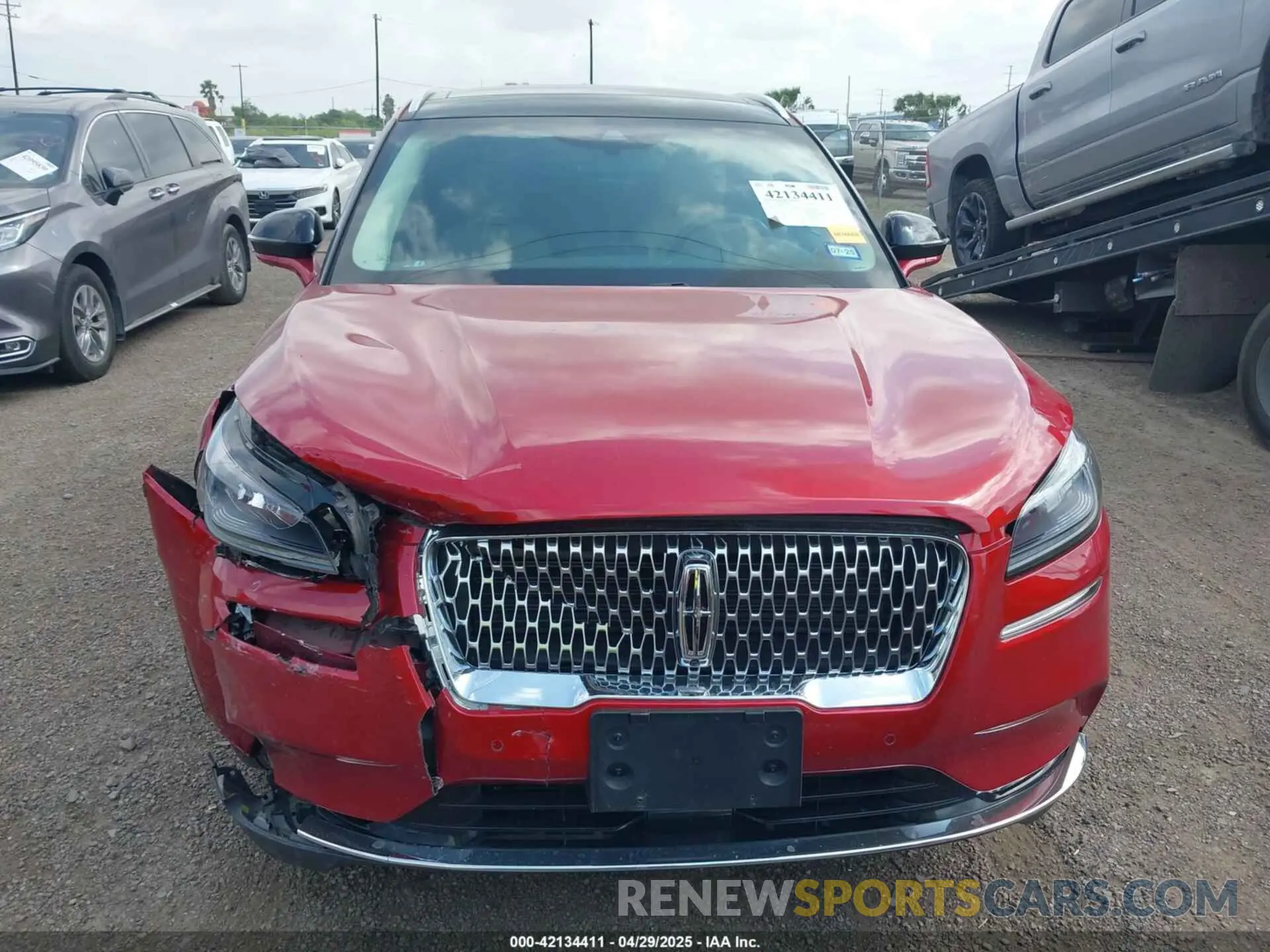 12 Photograph of a damaged car 5LMCJ2DH2LUL17807 LINCOLN CORSAIR 2020