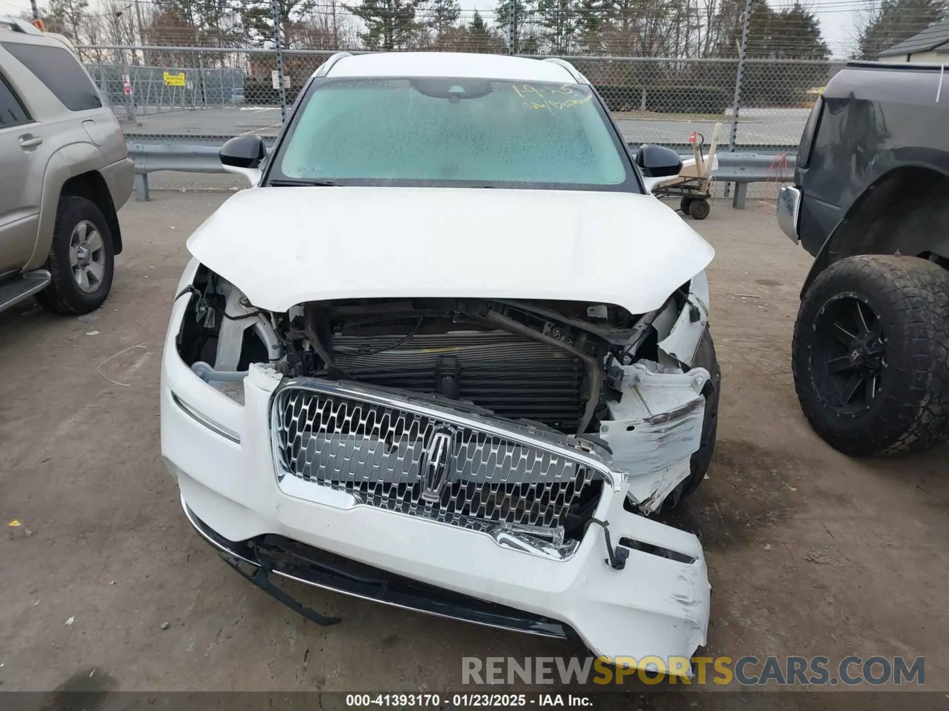 11 Photograph of a damaged car 5LMCJ1C90MUL06956 LINCOLN CORSAIR 2021