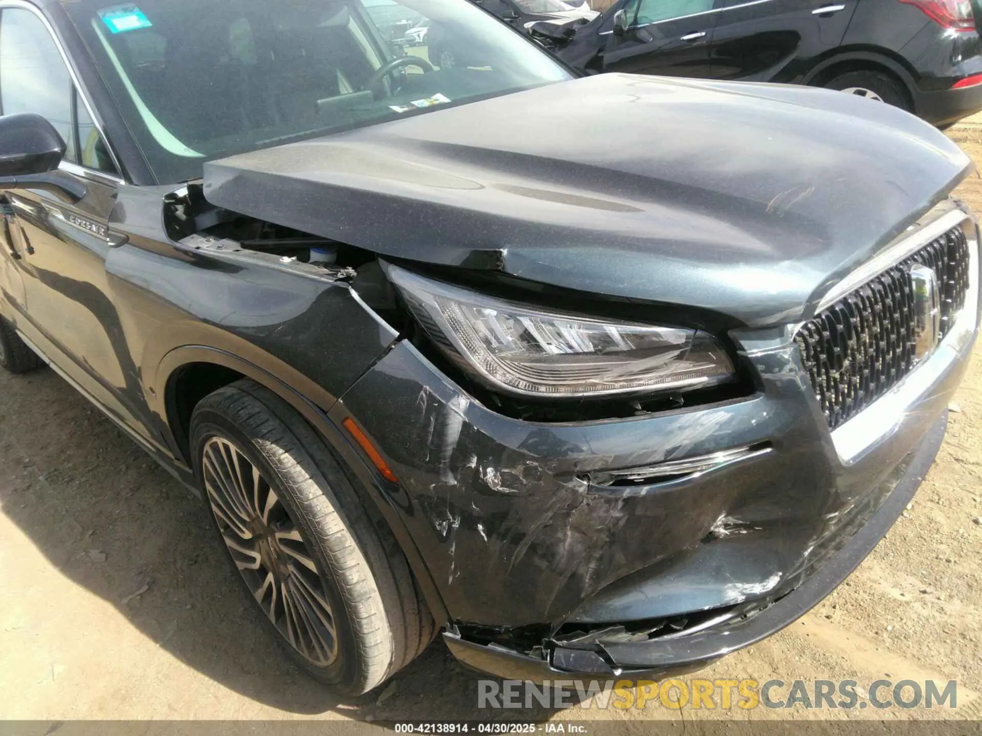 18 Photograph of a damaged car 5LMCJ2DH4MUL27918 LINCOLN CORSAIR 2021