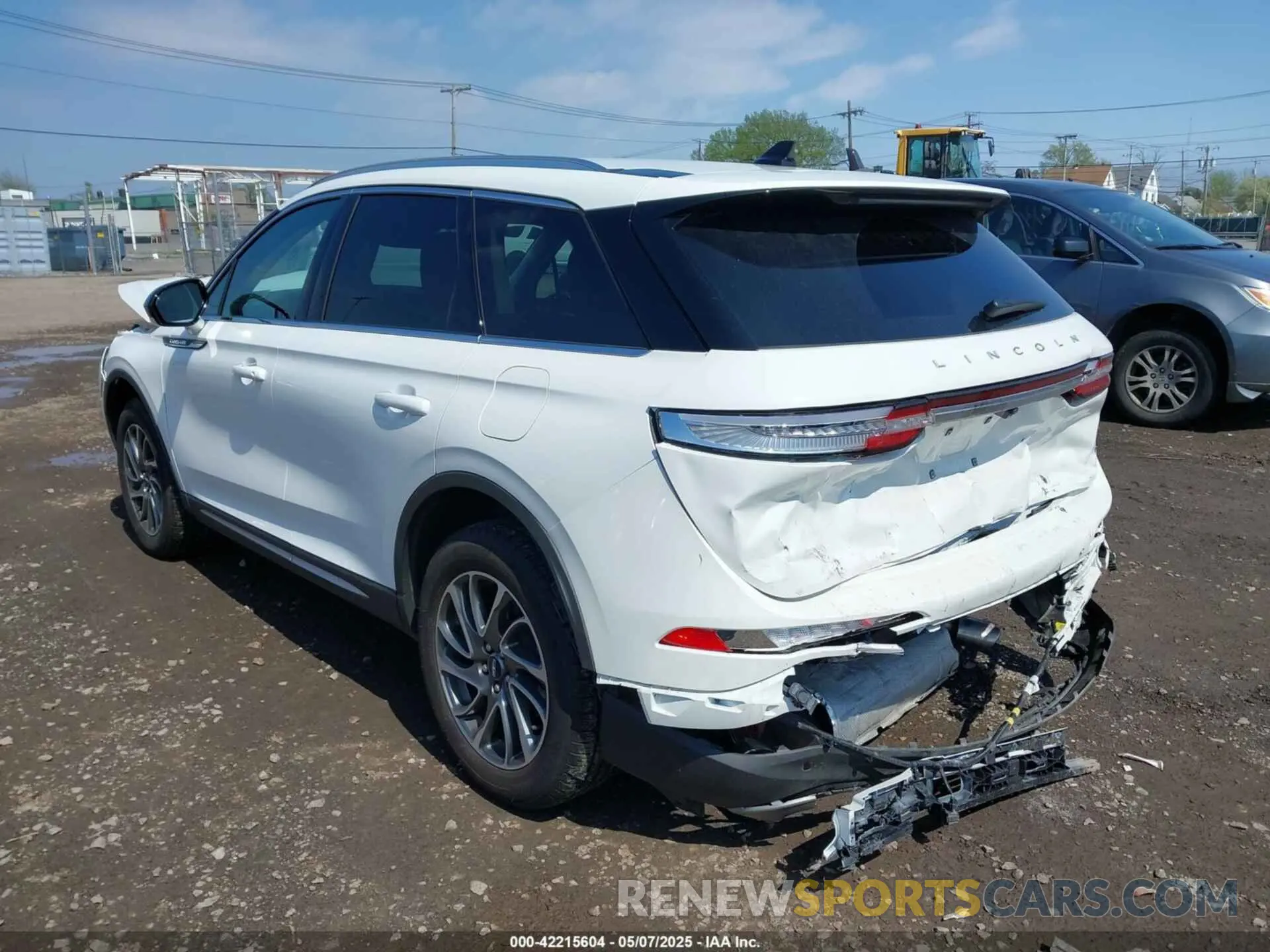 3 Photograph of a damaged car 5LMCJ1D96NUL23227 LINCOLN CORSAIR 2022