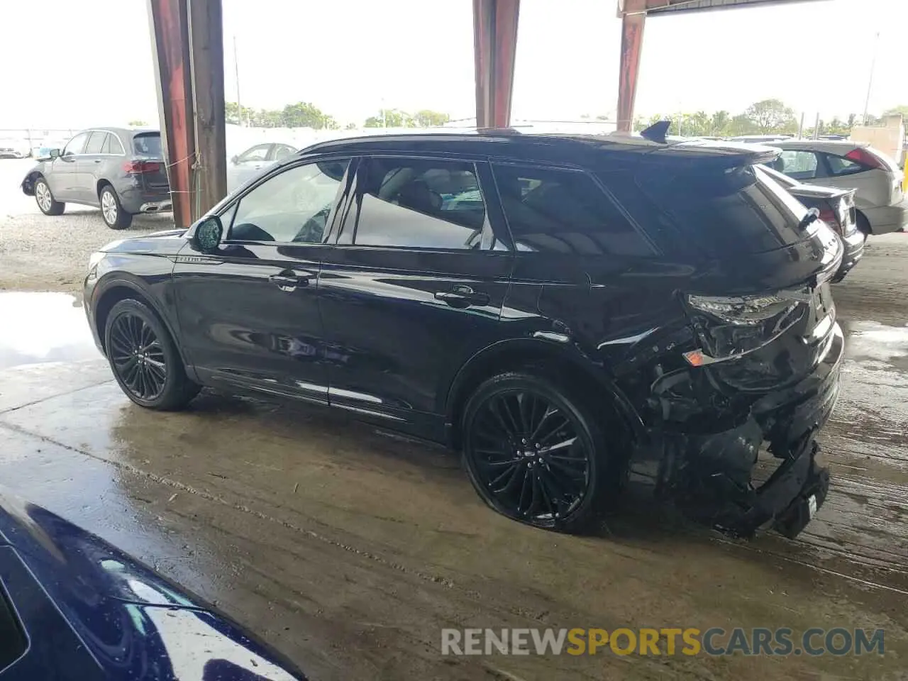 2 Photograph of a damaged car 5LMCJ2CAXPUL24546 LINCOLN CORSAIR 2023