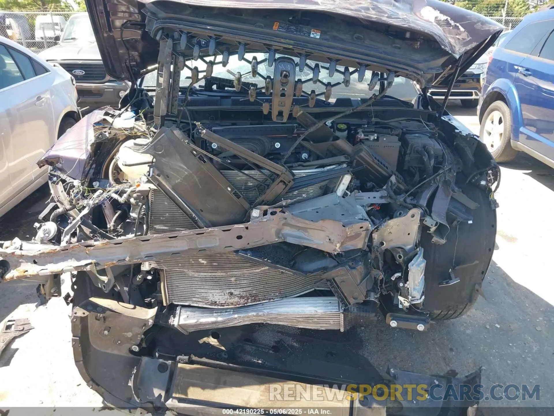10 Photograph of a damaged car 5LMCJ2DA0PUL16311 LINCOLN CORSAIR 2023