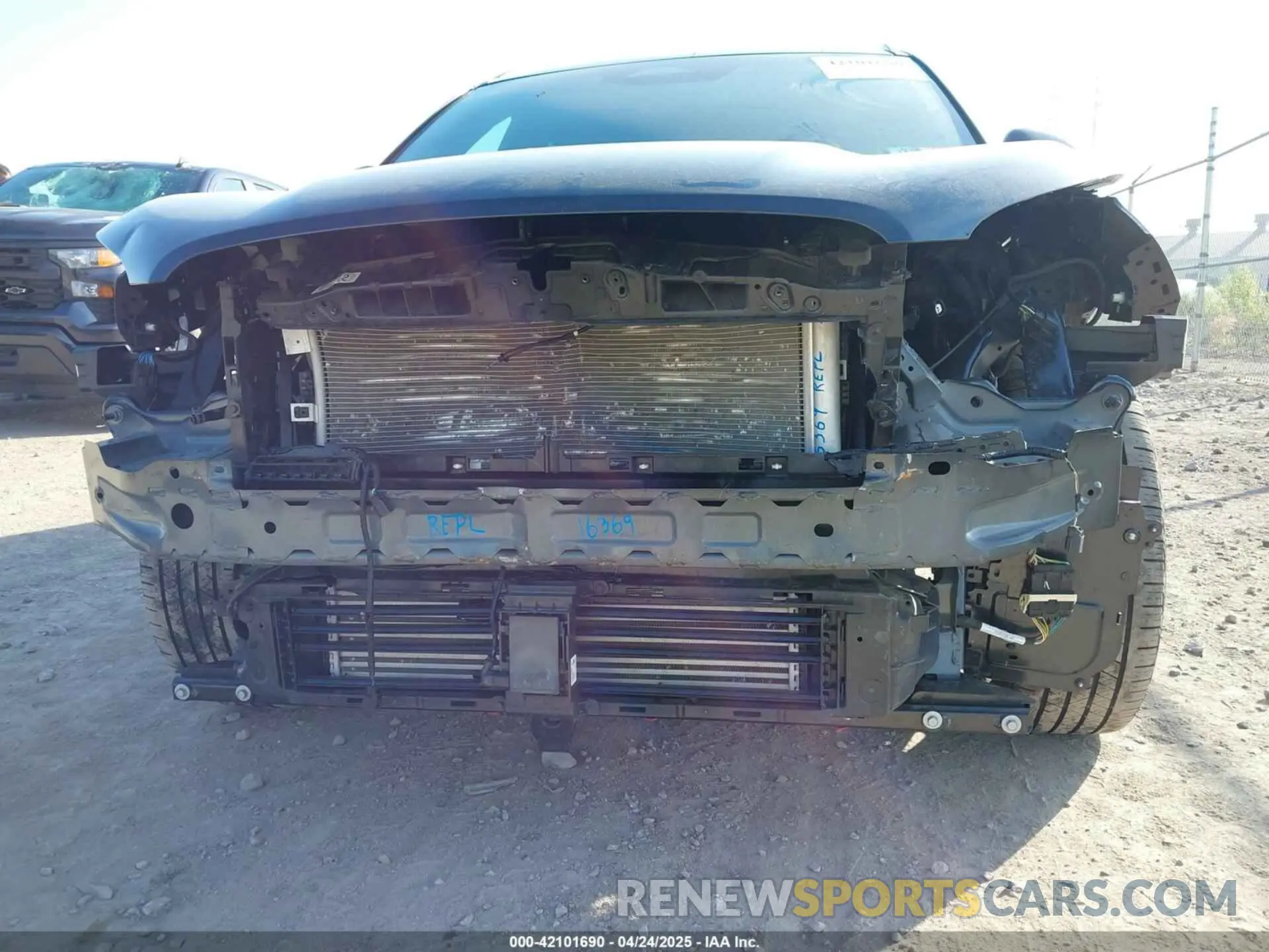 6 Photograph of a damaged car 5LMCJ2DA9PUL02794 LINCOLN CORSAIR 2023