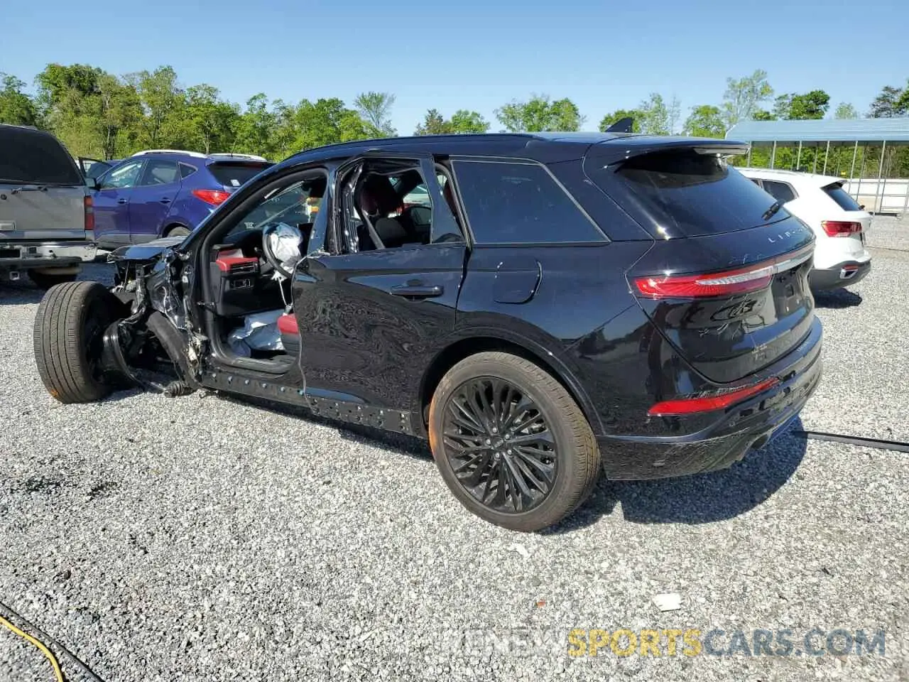 2 Photograph of a damaged car 5LMCJ2CAXRUL01237 LINCOLN CORSAIR 2024