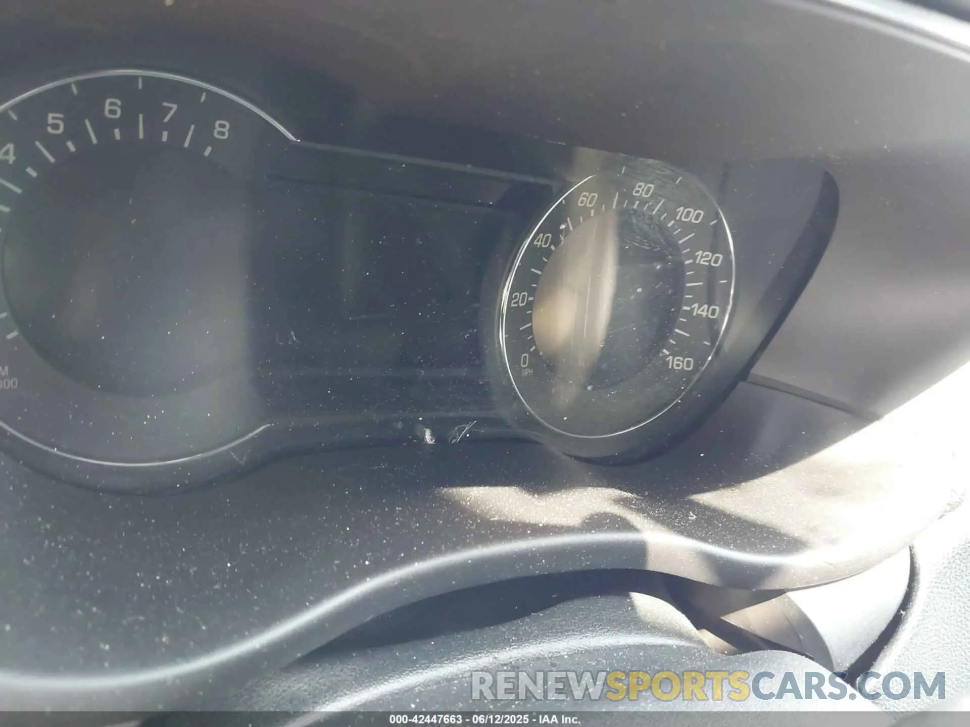 7 Photograph of a damaged car 5LMCJ1C90KUL17338 LINCOLN MKC 2019