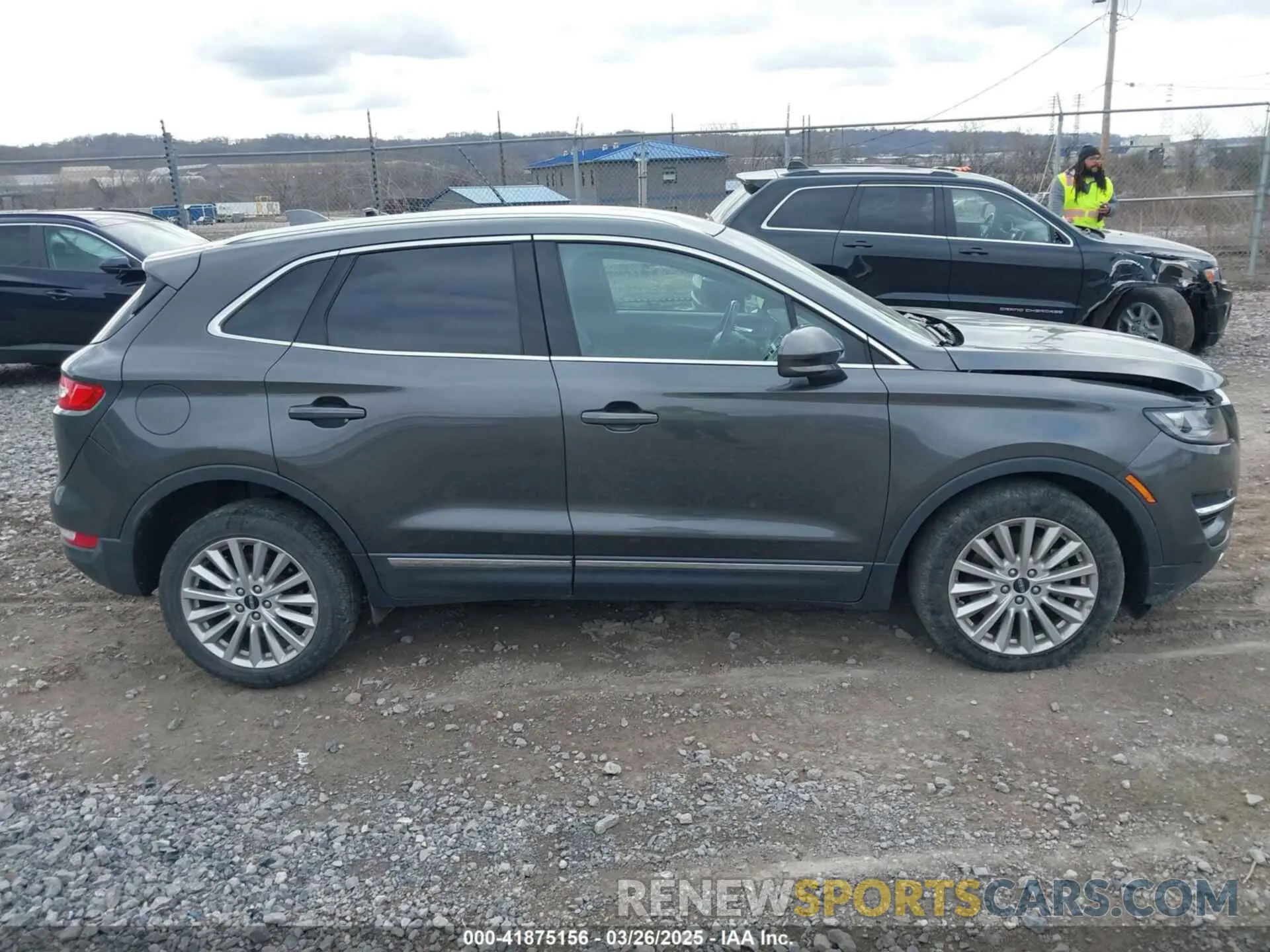 13 Фотография поврежденного автомобиля 5LMCJ1D92KUL08901 LINCOLN MKC 2019