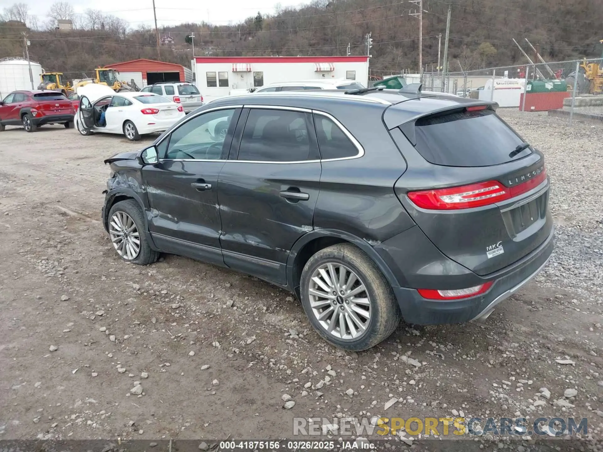 3 Фотография поврежденного автомобиля 5LMCJ1D92KUL08901 LINCOLN MKC 2019