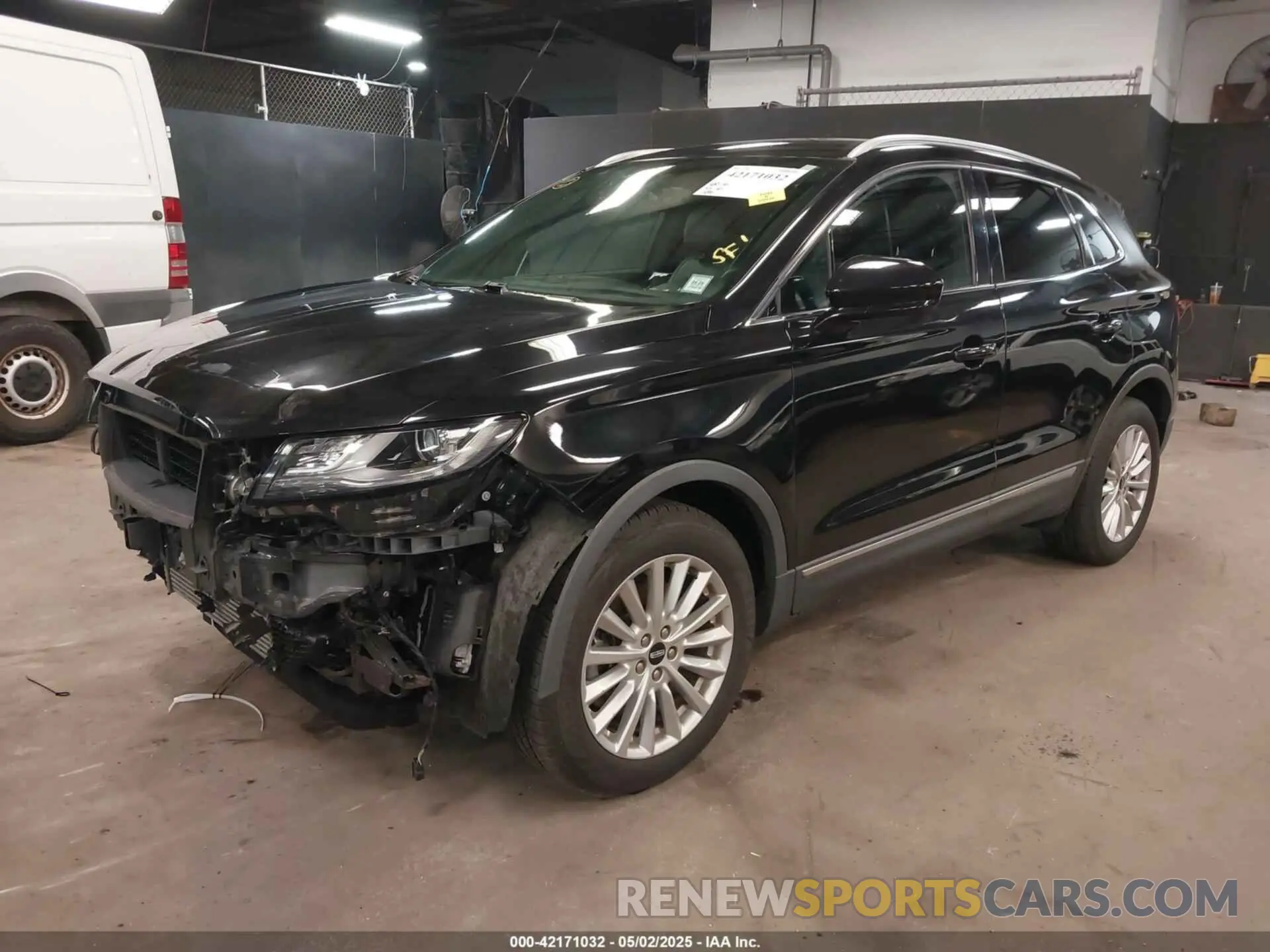 2 Photograph of a damaged car 5LMCJ1D95KUL17768 LINCOLN MKC 2019