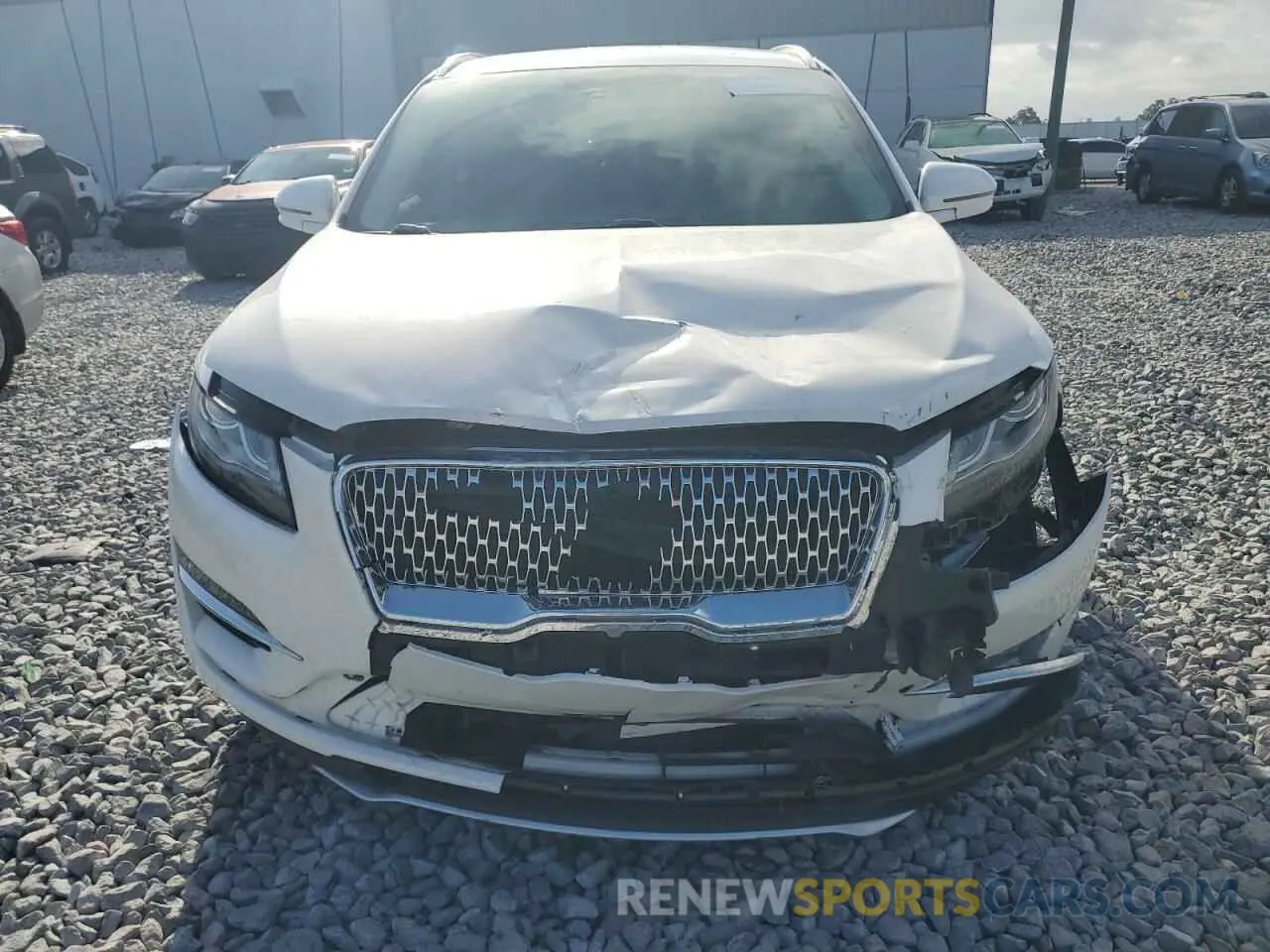 5 Photograph of a damaged car 5LMCJ2C90KUL20777 LINCOLN MKC 2019