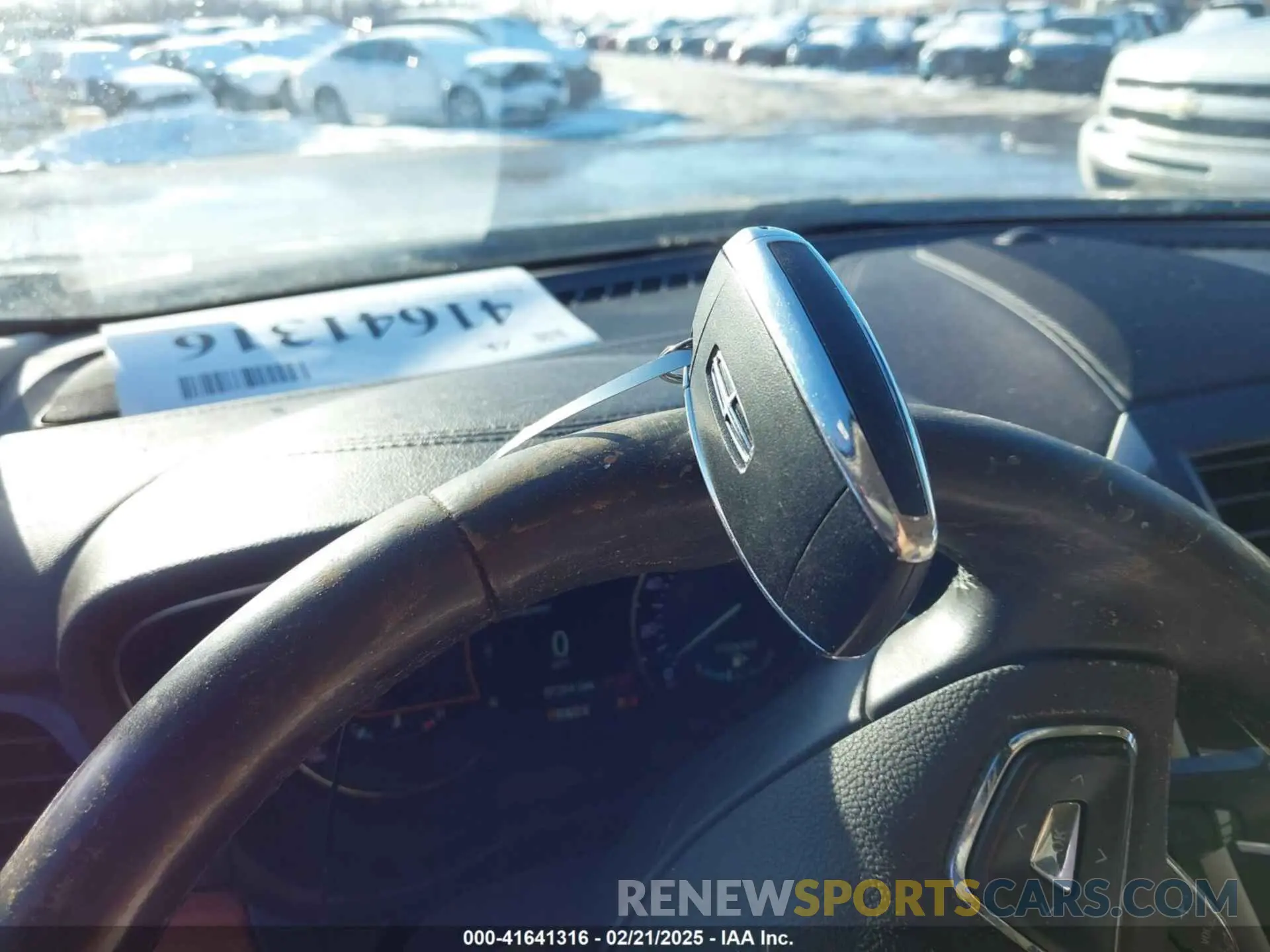 11 Фотография поврежденного автомобиля 5LMCJ2C99KUL17179 LINCOLN MKC 2019