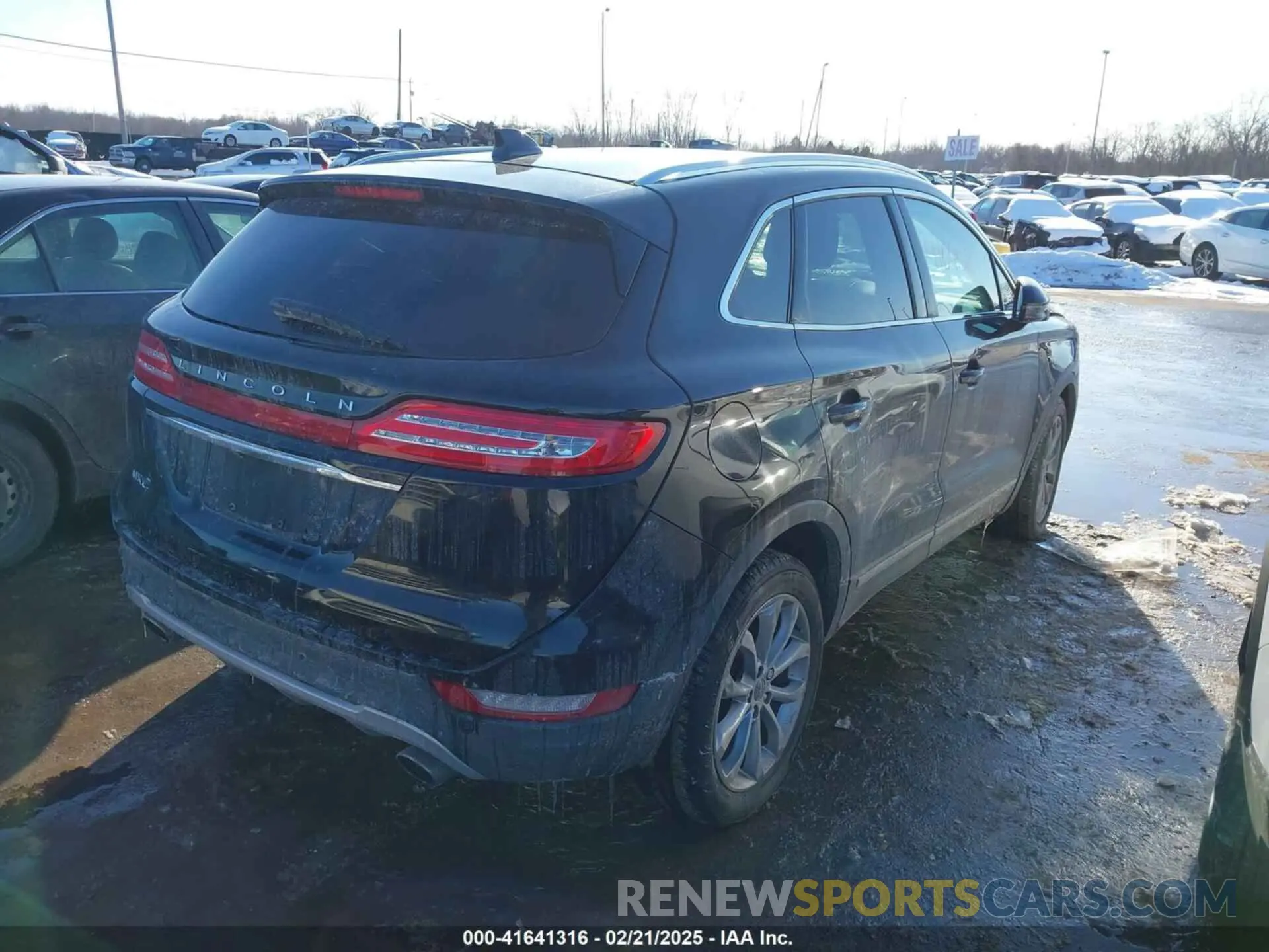4 Фотография поврежденного автомобиля 5LMCJ2C99KUL17179 LINCOLN MKC 2019