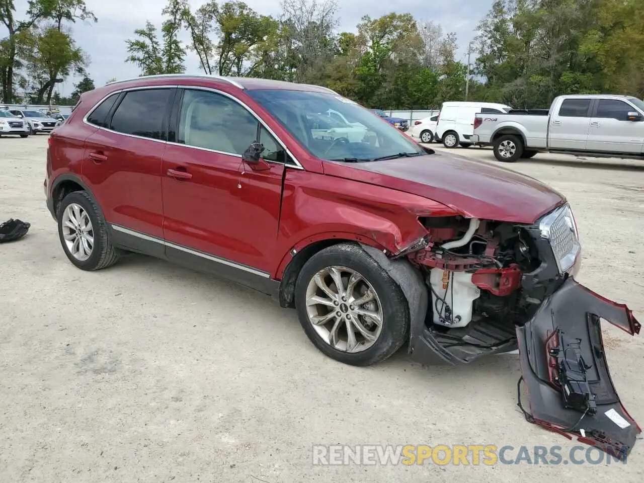 4 Фотография поврежденного автомобиля 5LMCJ2C9XKUL51955 LINCOLN MKC 2019