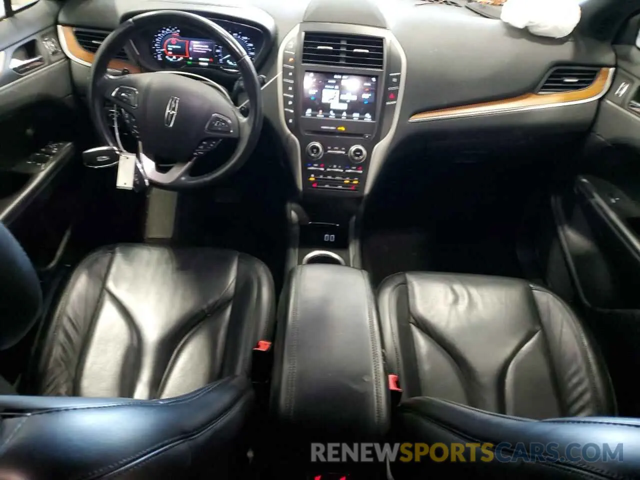 8 Фотография поврежденного автомобиля 5LMCJ2D90KUL25654 LINCOLN MKC 2019