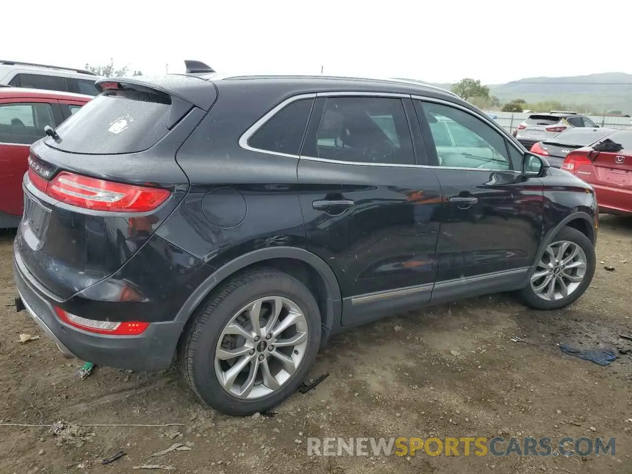 3 Photograph of a damaged car 5LMCJ2D92KUL29608 LINCOLN MKC 2019