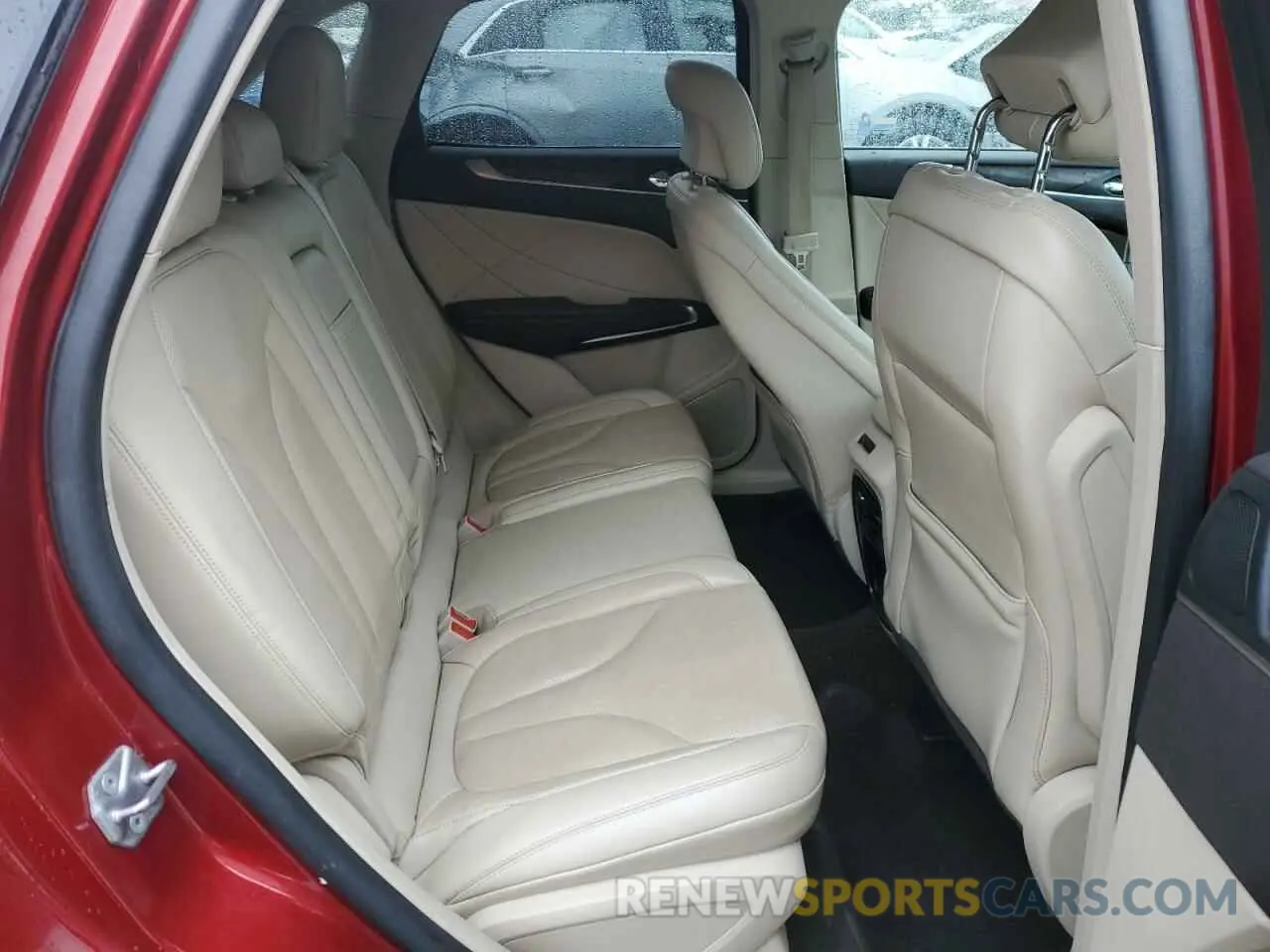11 Фотография поврежденного автомобиля 5LMCJ3C92KUL43662 LINCOLN MKC 2019